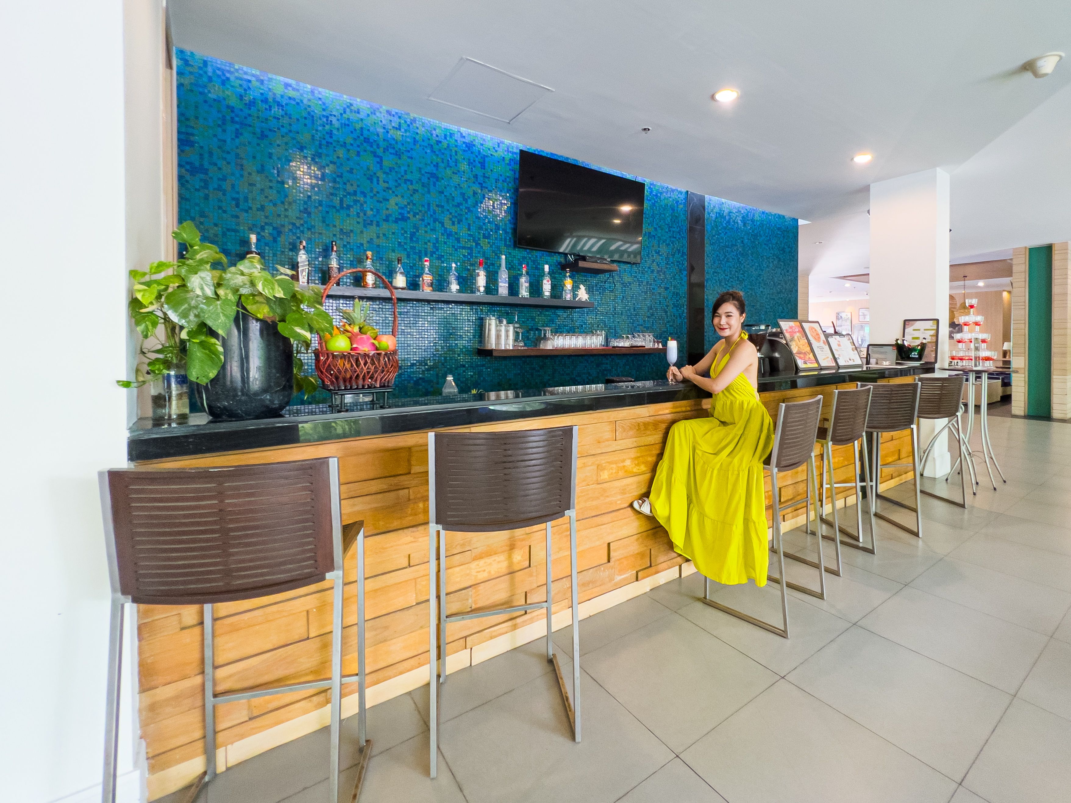 Lobby Bar