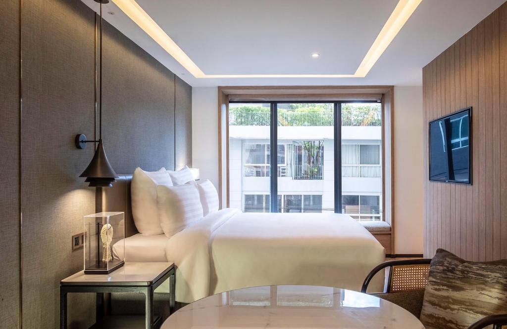 Superior Room (King/ Twin Bed)