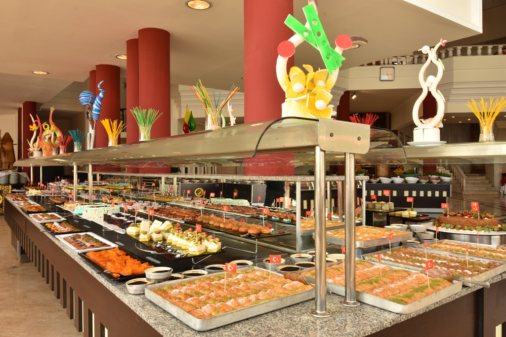 MAIN RESTAURANT