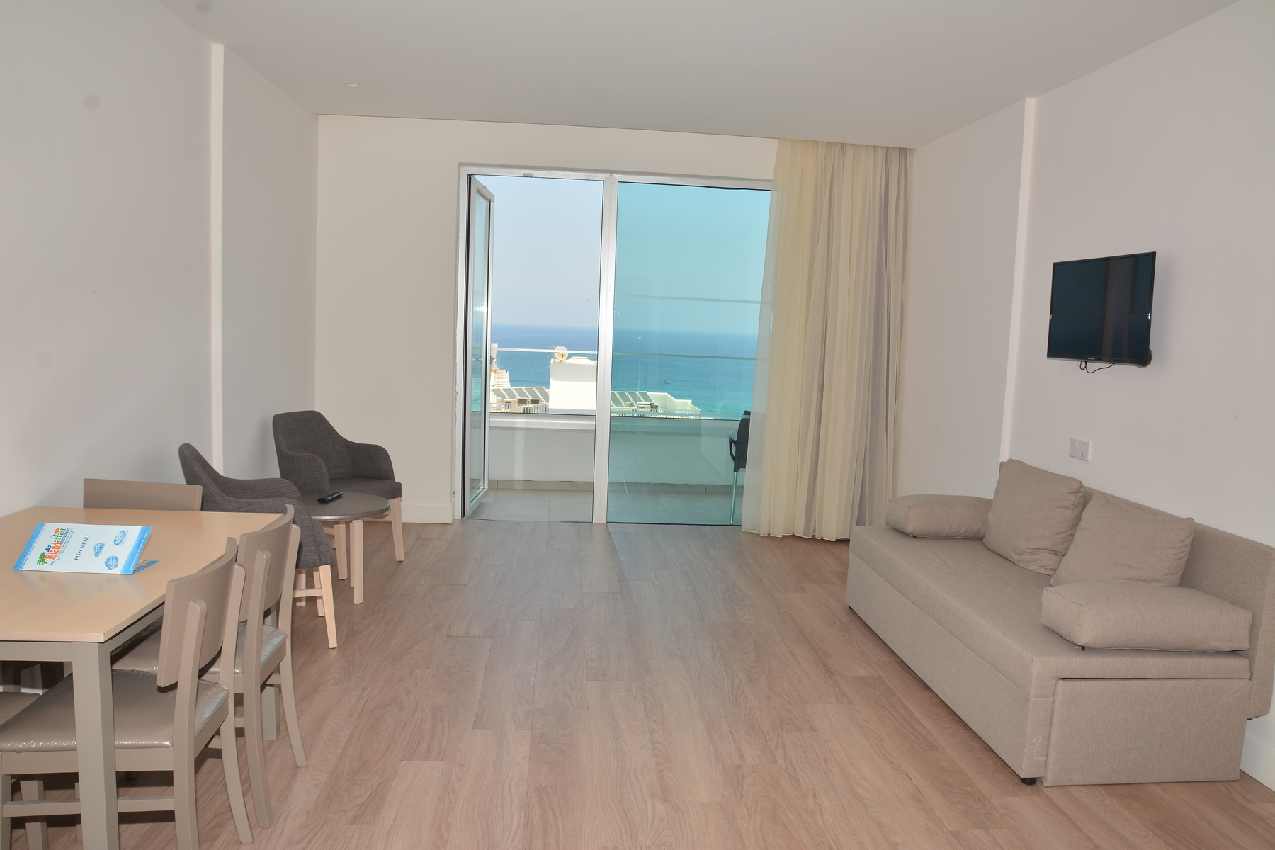 1 BEDROOM STANDARD APARTMENT(BALCONY OR TERRACE)