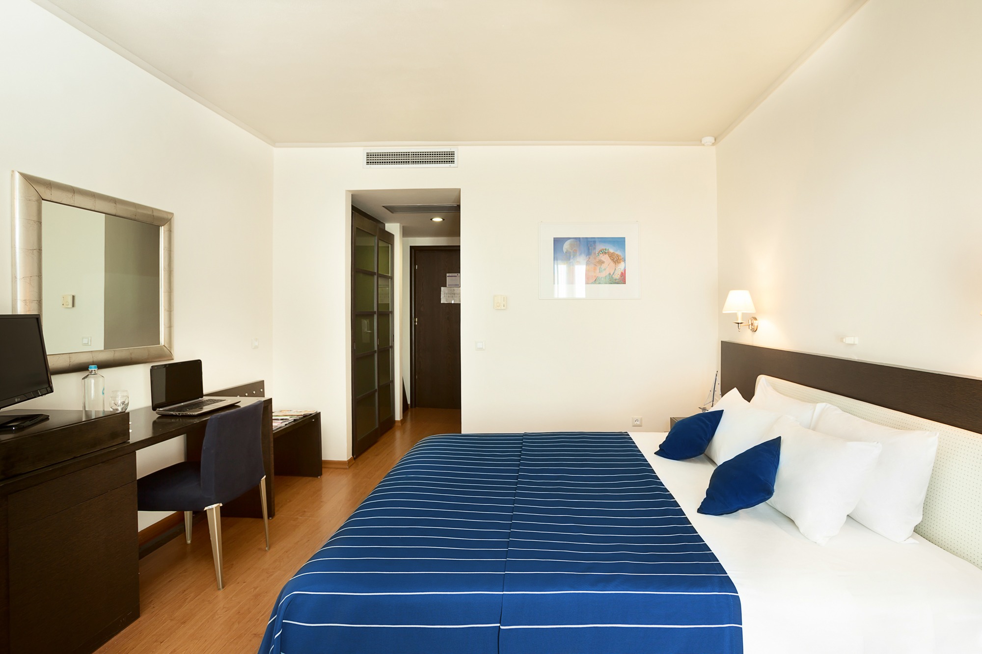 Double Room Mountain View
