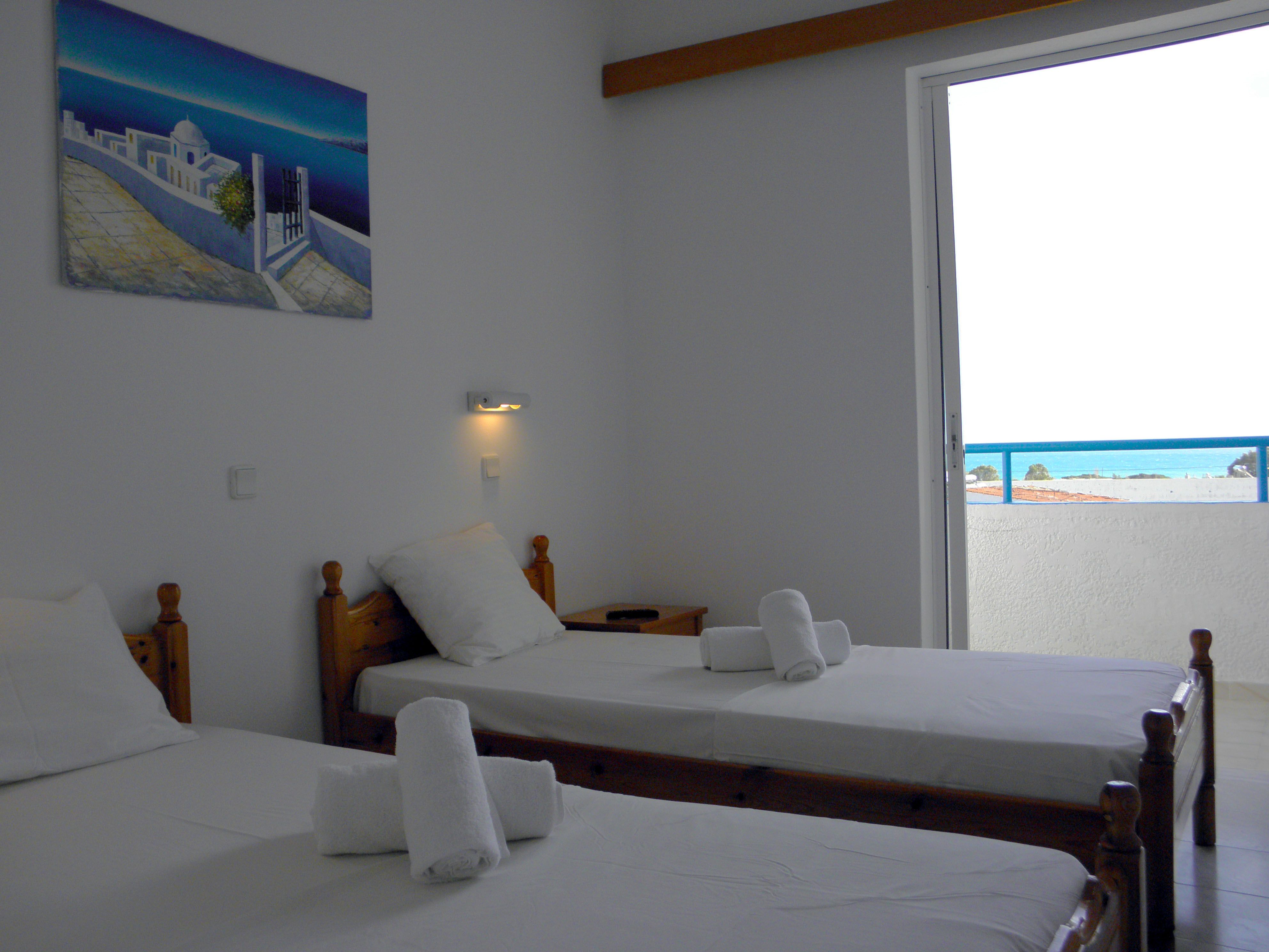 DOUBLE ROOM