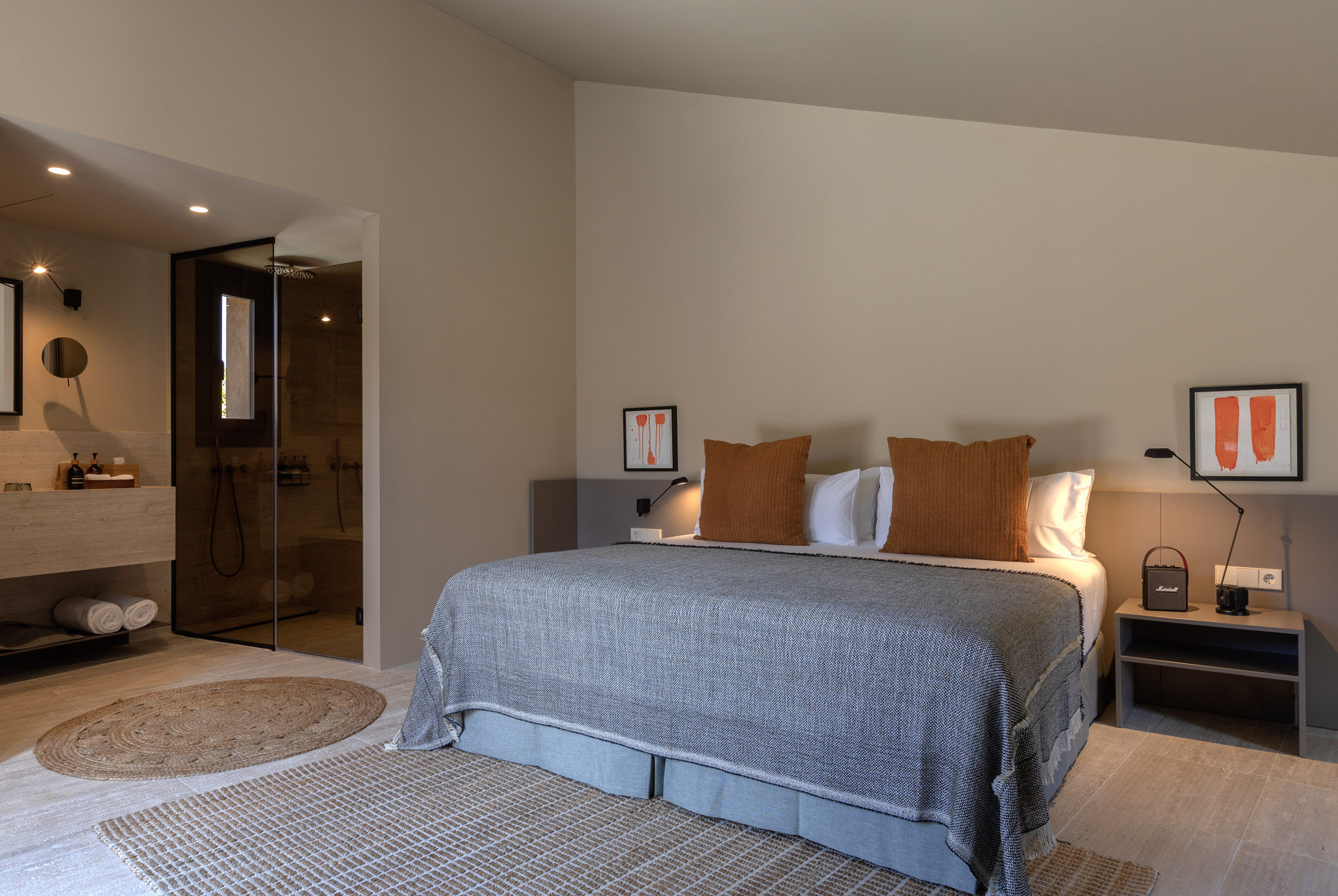 SUITE WITH TERRACE