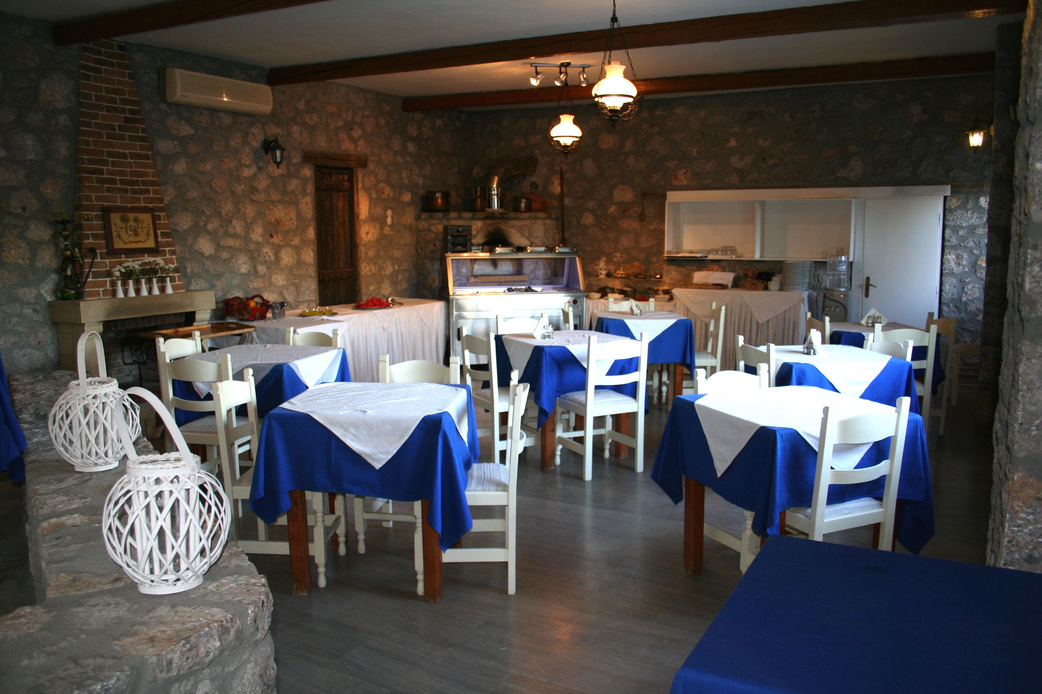 MAIN RESTAURANT