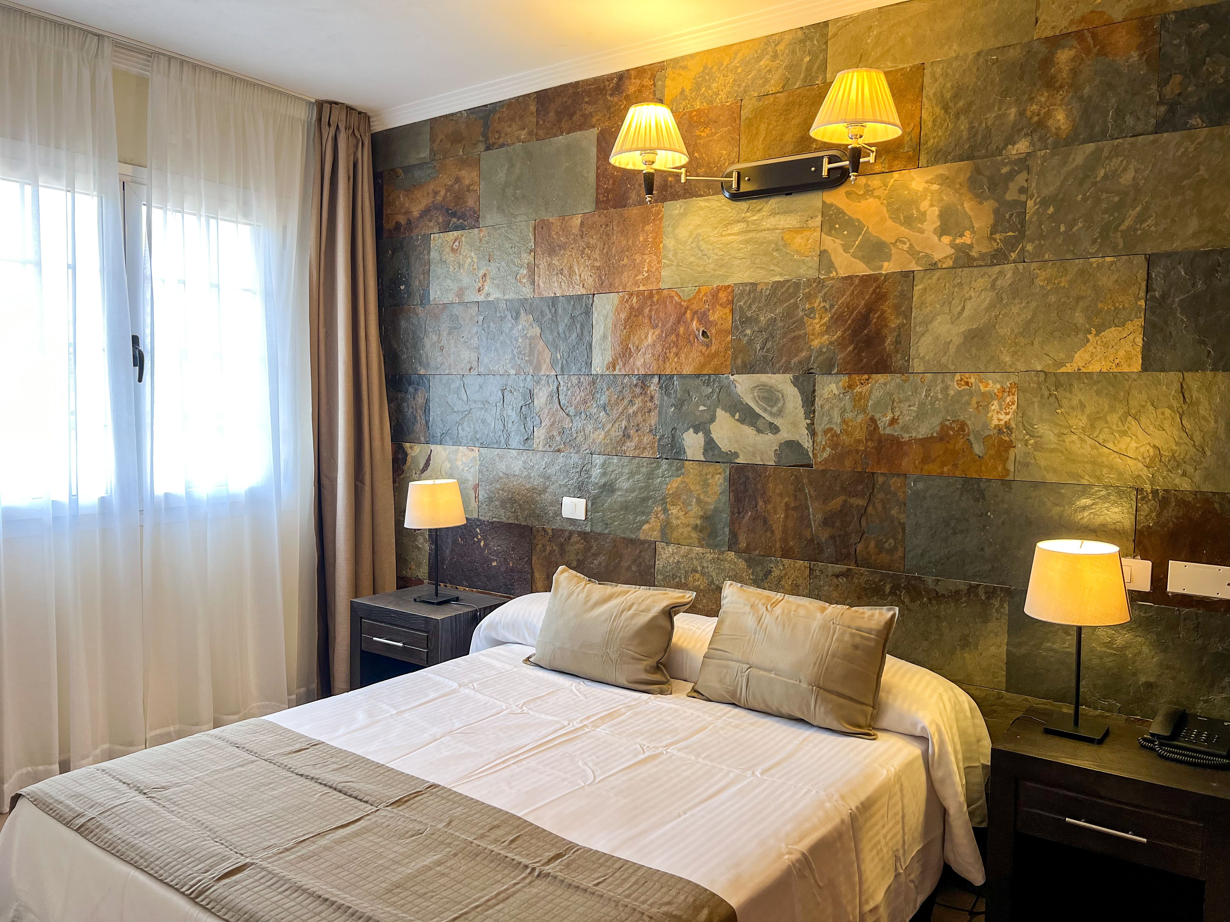 FAMILY SUITE WITH BALCONY OR TERRACE