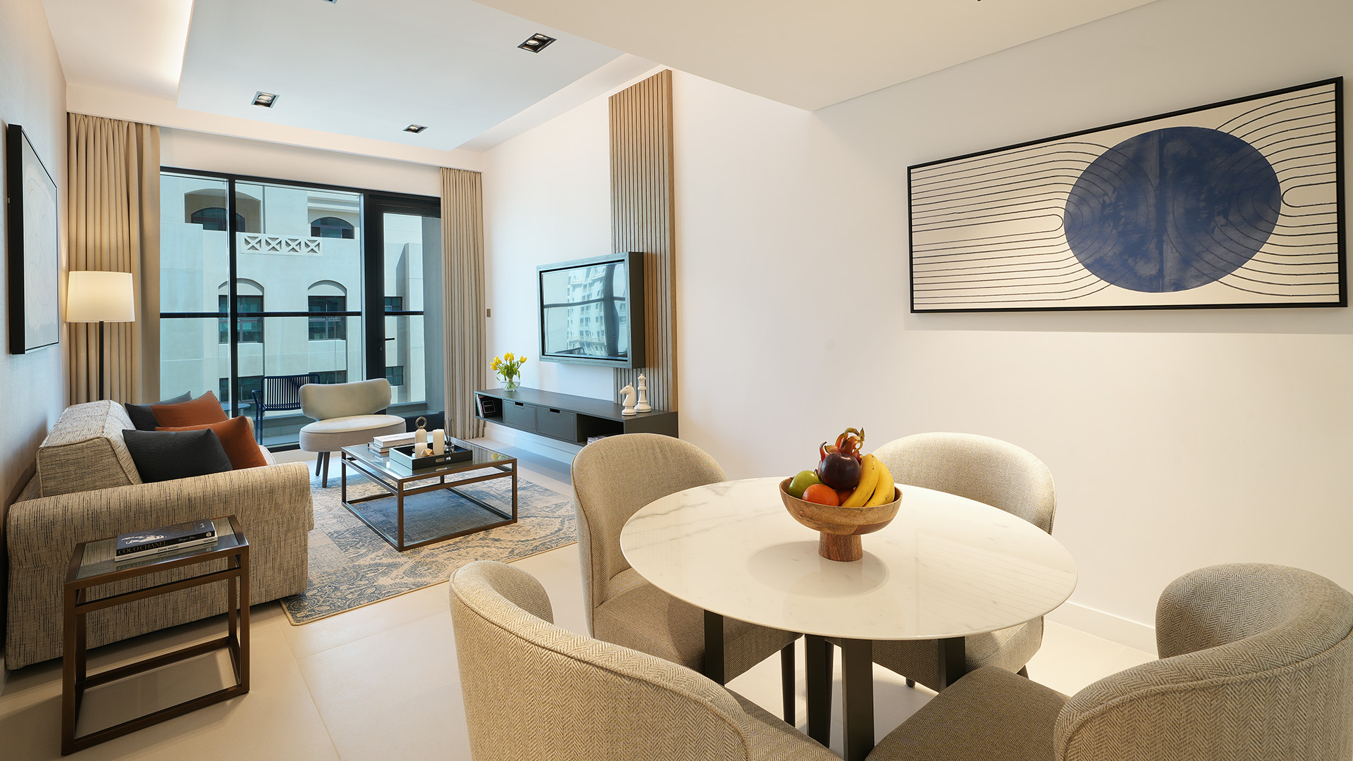 Deluxe One Bedroom Apartment
