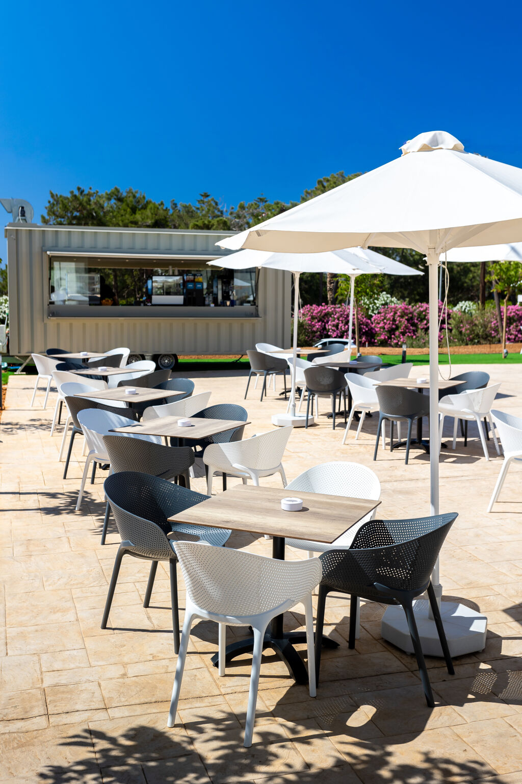 CIEL POOL SNACK BAR CAFE