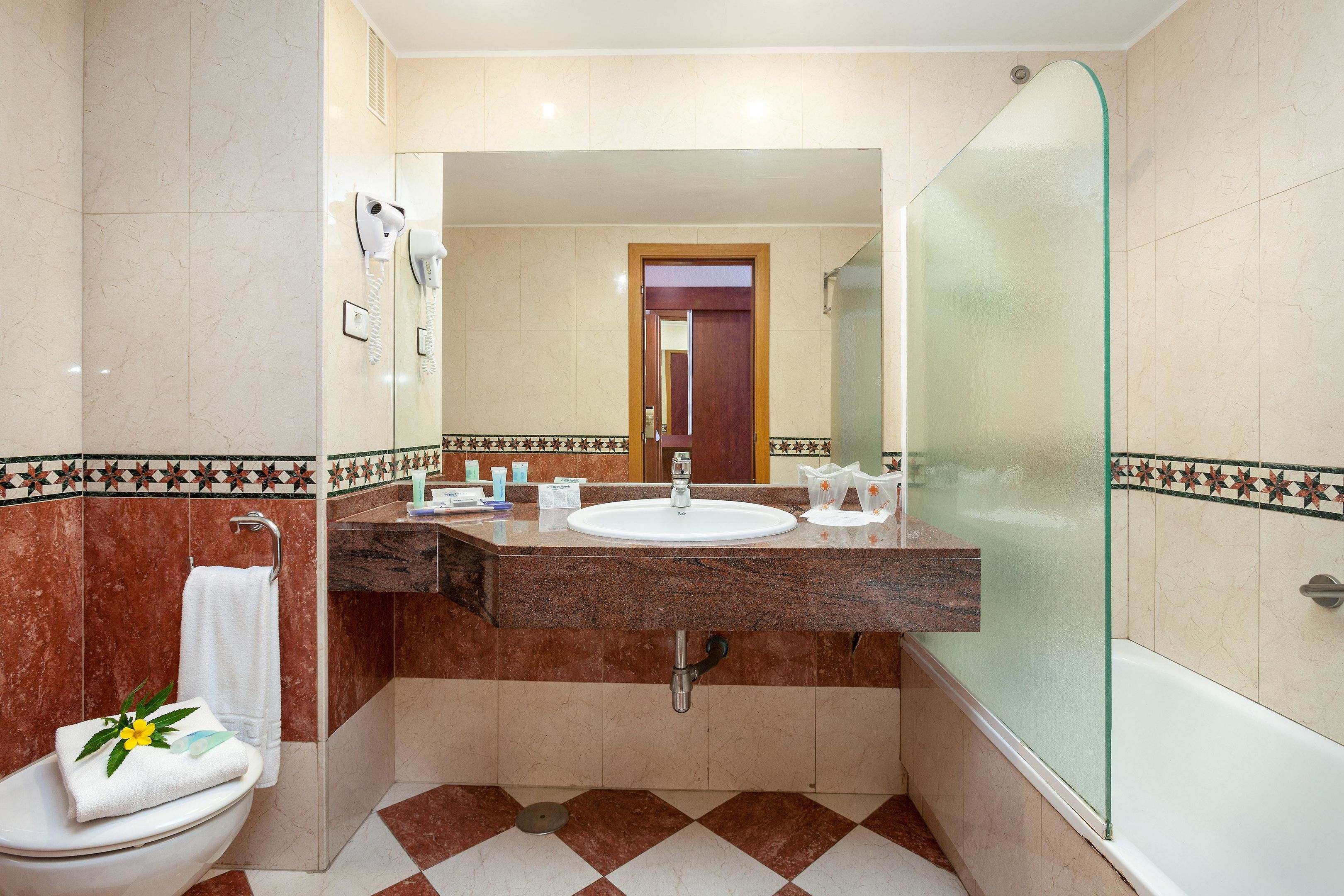 ROOM STANDARD