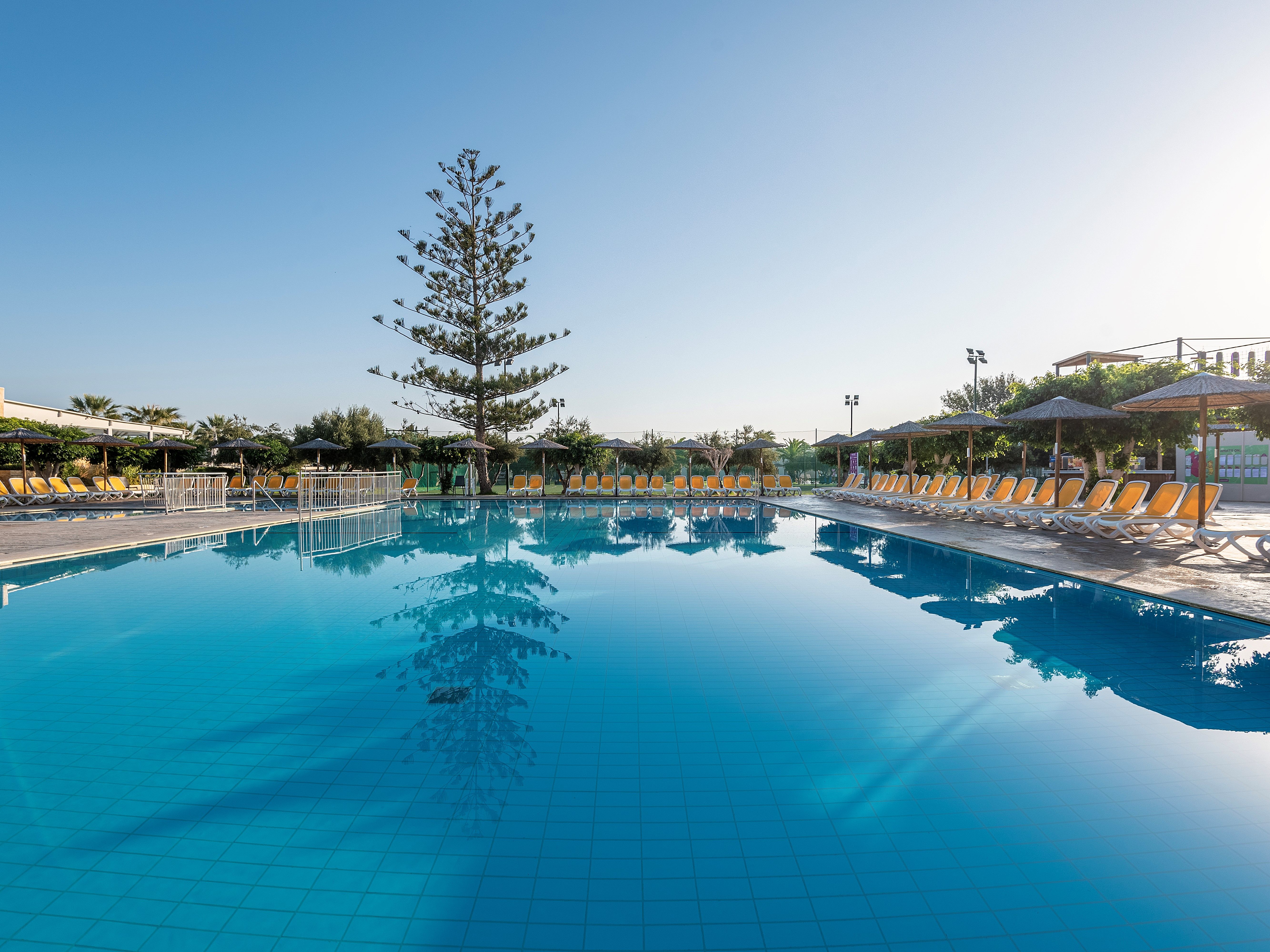 Piscina deschisă