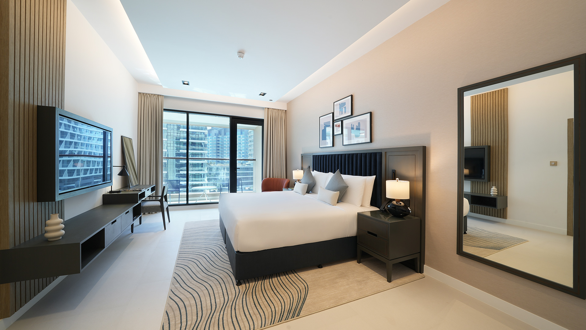 Luxury One Bedroom Apartment