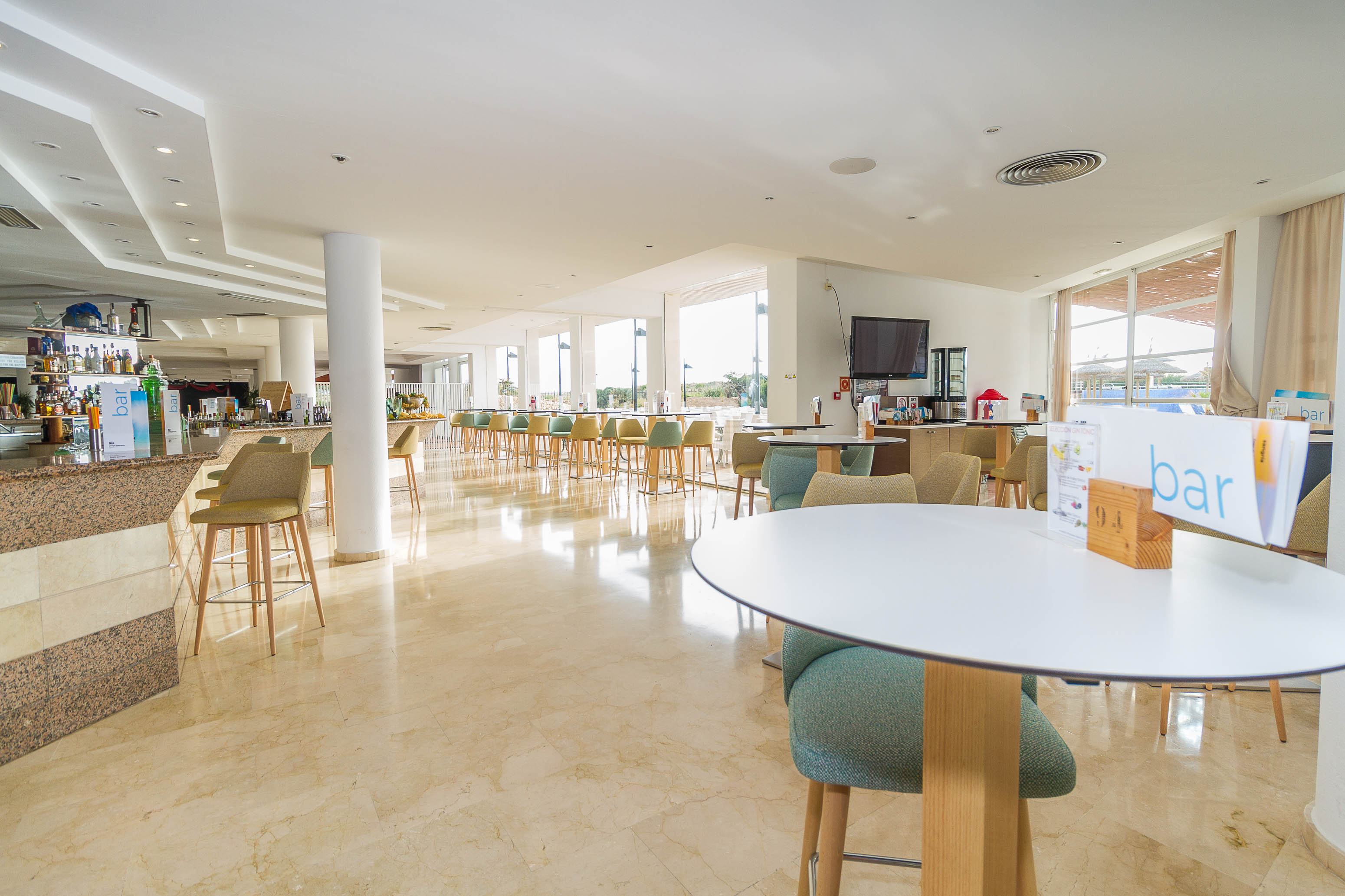 Main Bar