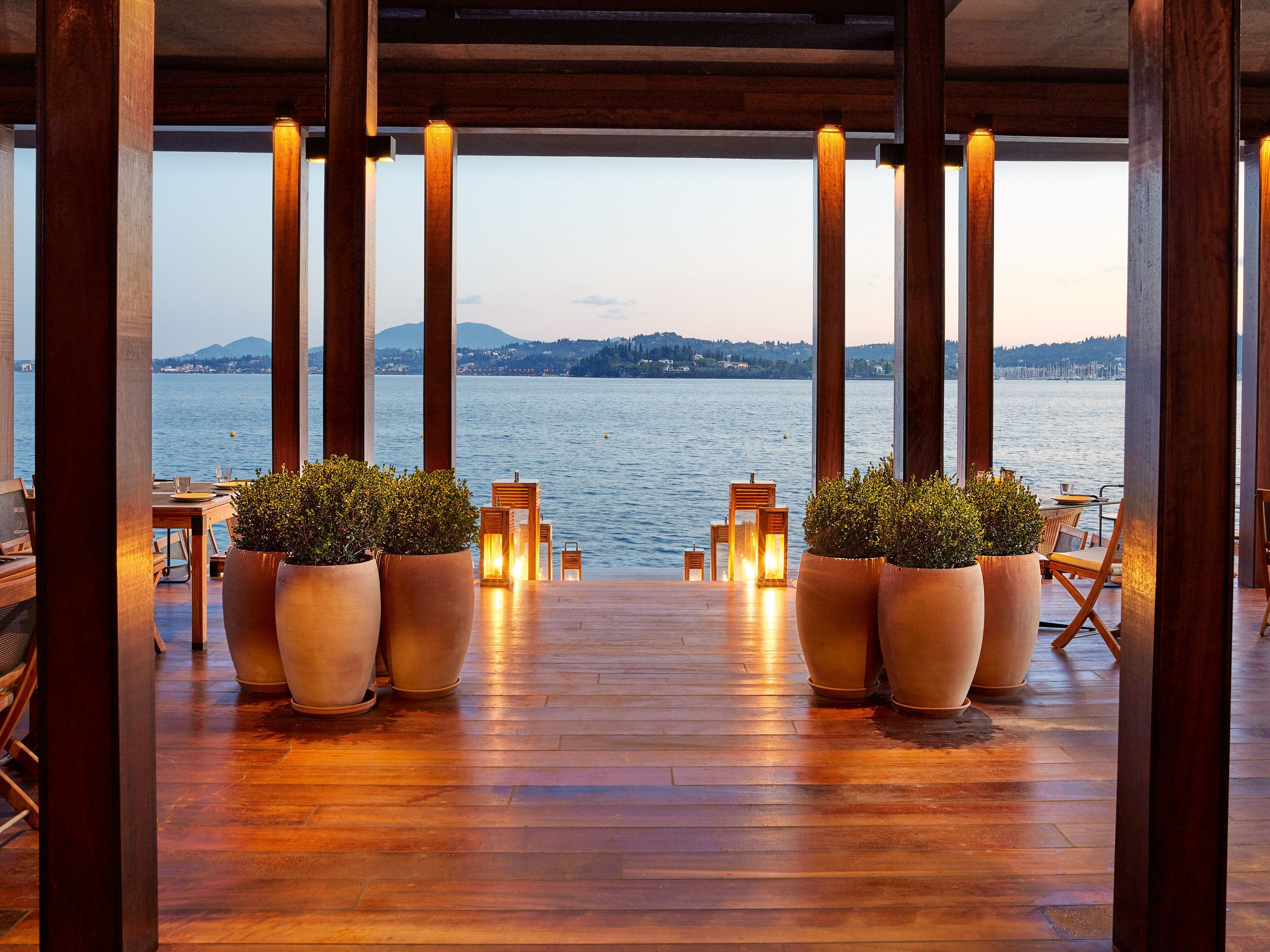 YALI SEAFOOD WATERFRONT RESTAURANT