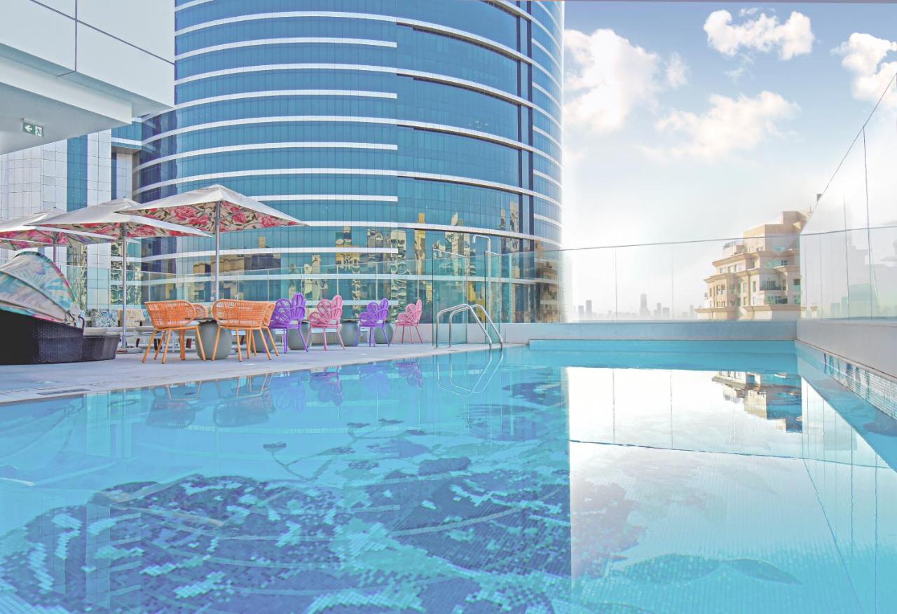 Piscina deschisă