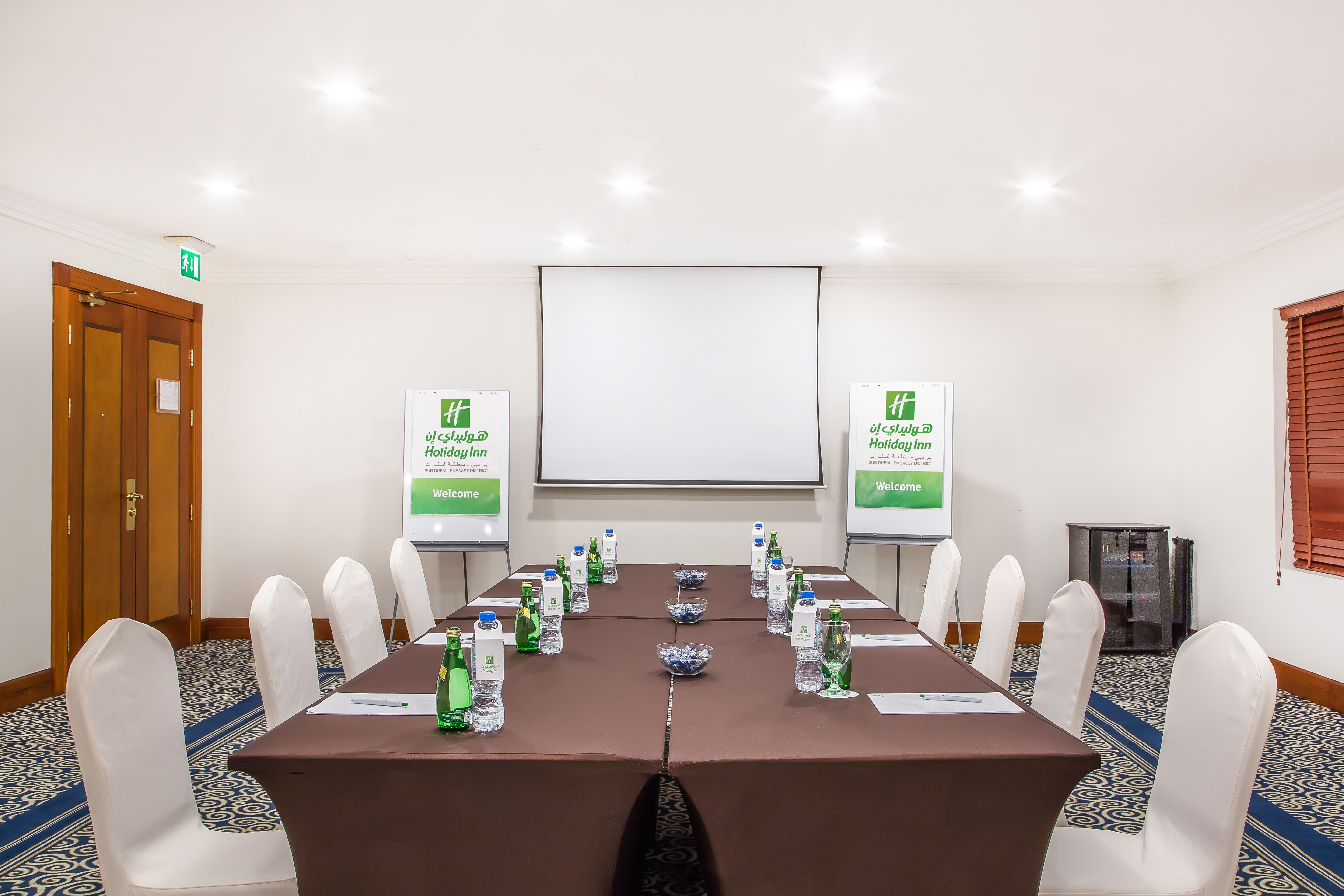 MICE (servicii de organizare de întâlniri, conferințe, alte evenimente)