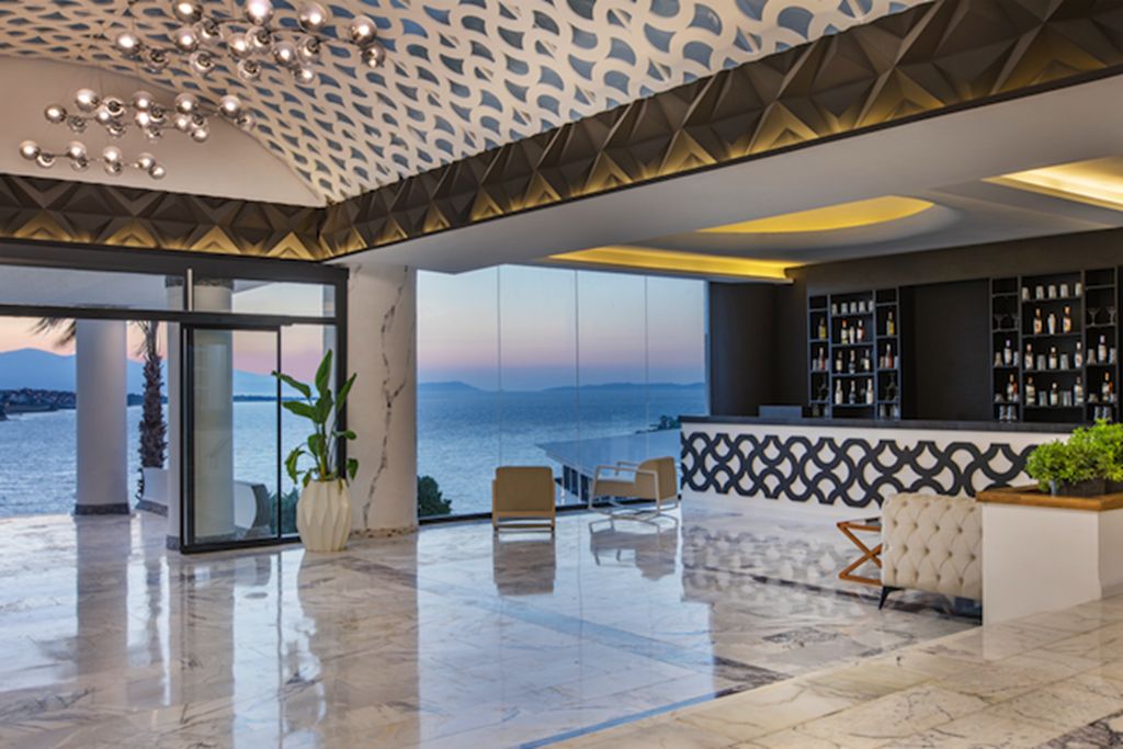 Lobby Bar