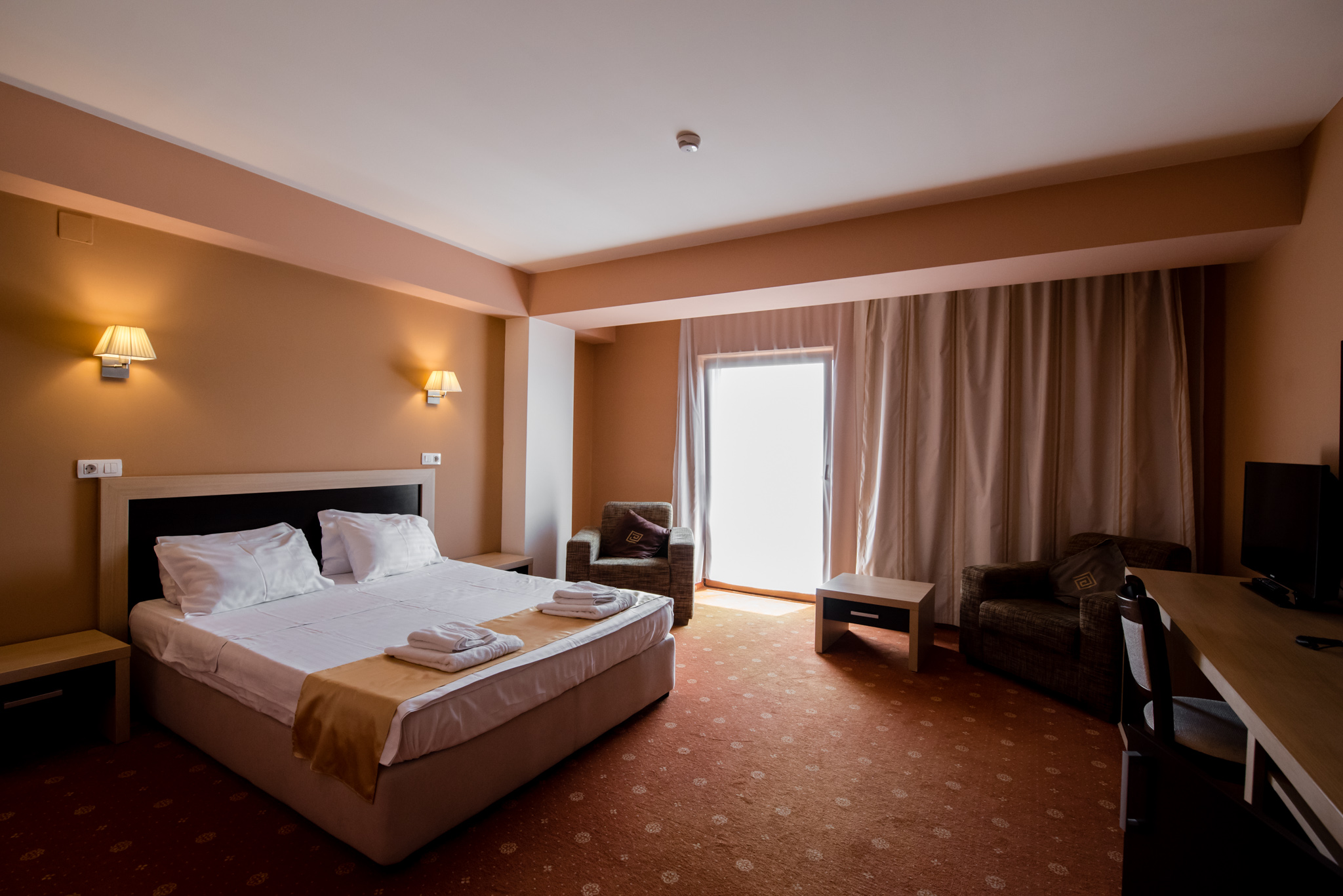 Business King Room with Balcony