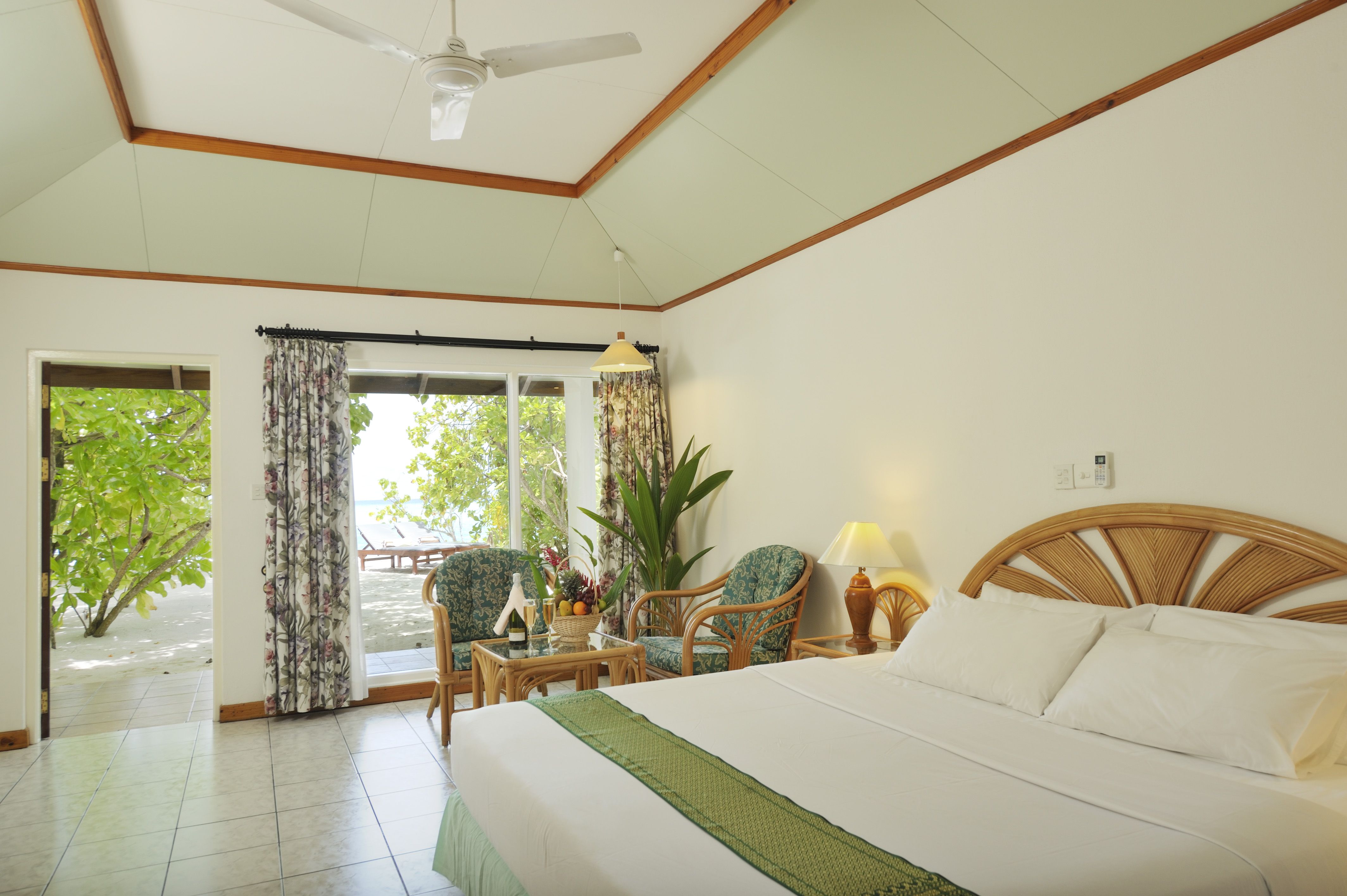 Deluxe Beach Villa