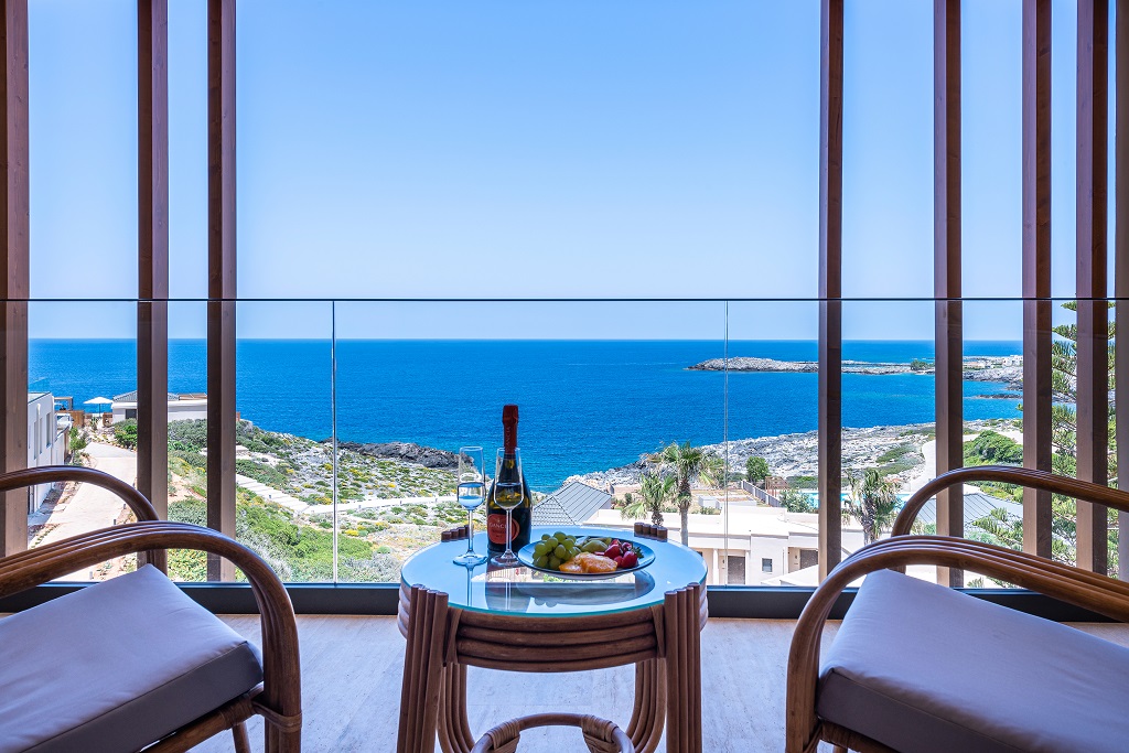 ROOM DELUXE SEAVIEW BALCONY OR TERRACE 