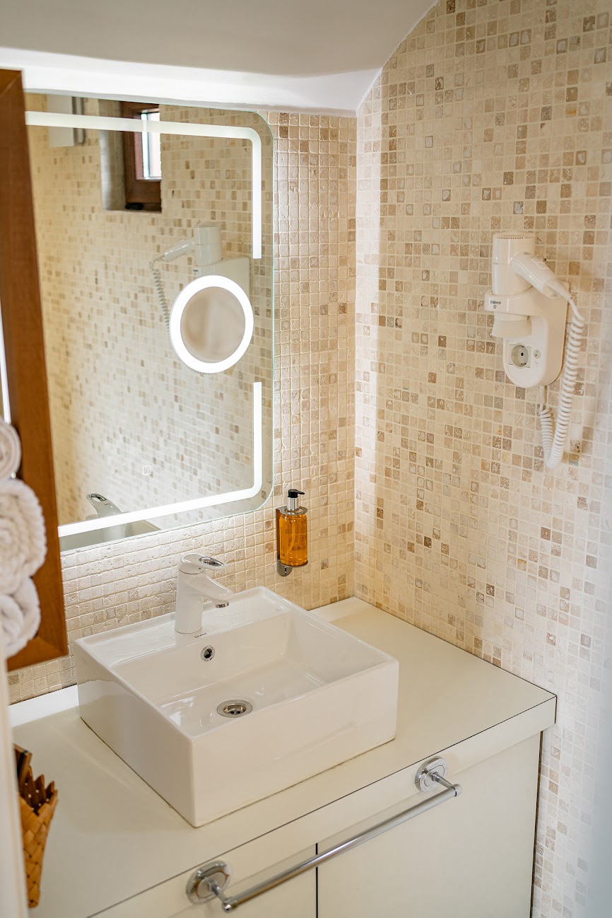 Argos Bungalow cu jacuzzi