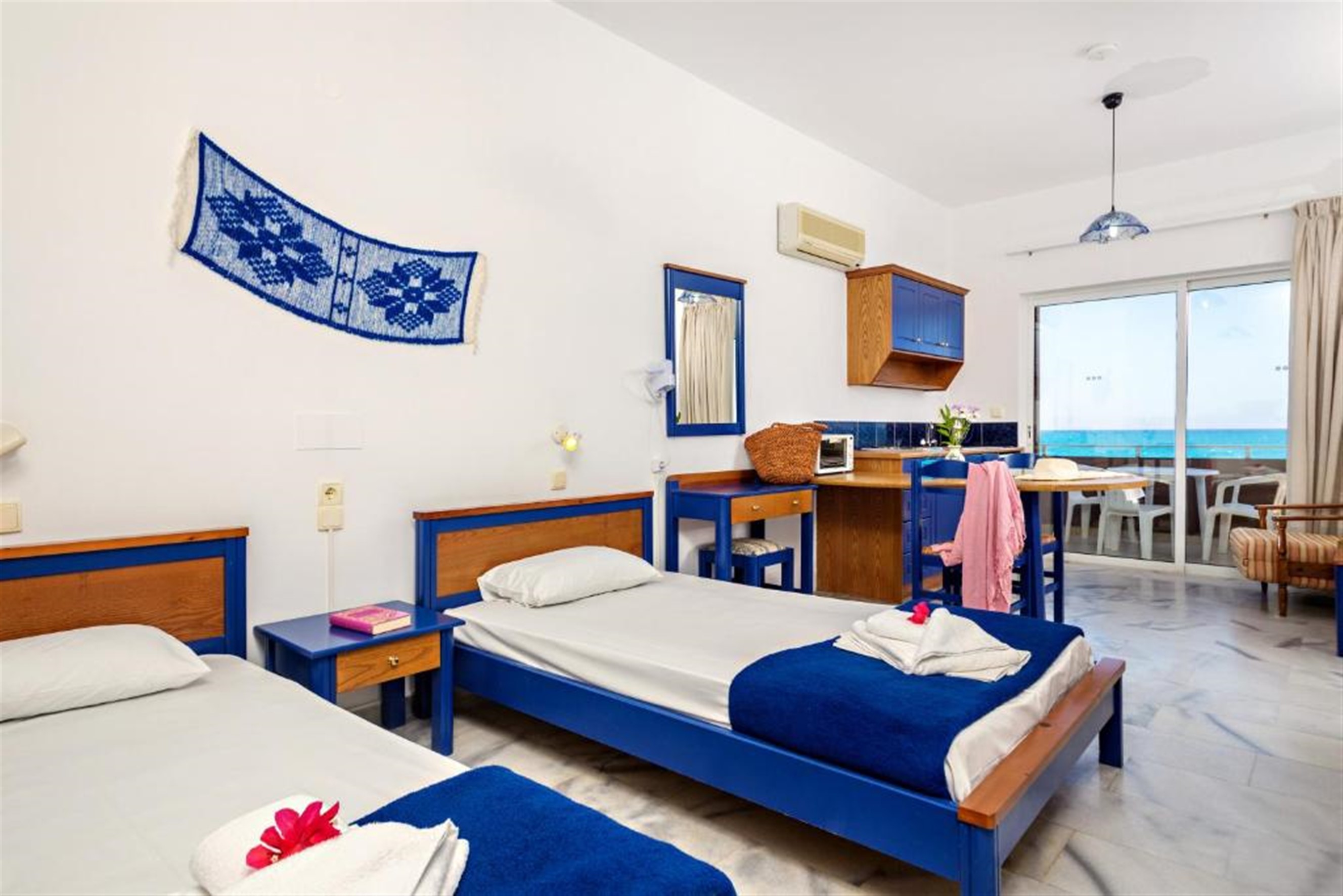 APARTMENT SIDE SEA VIEW 4 PAX