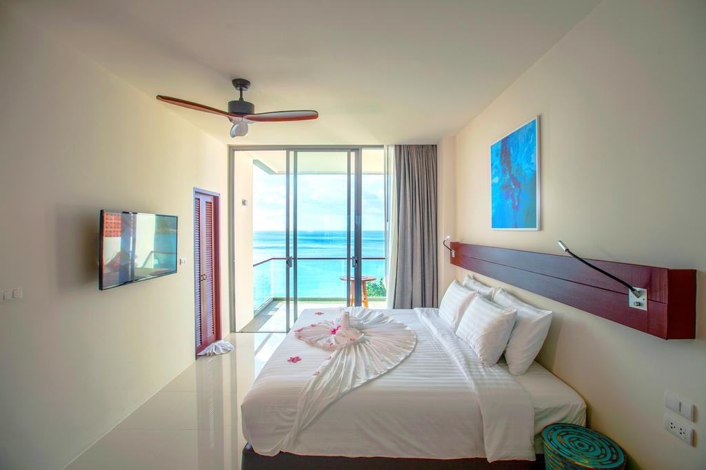 Superior Oceanfront