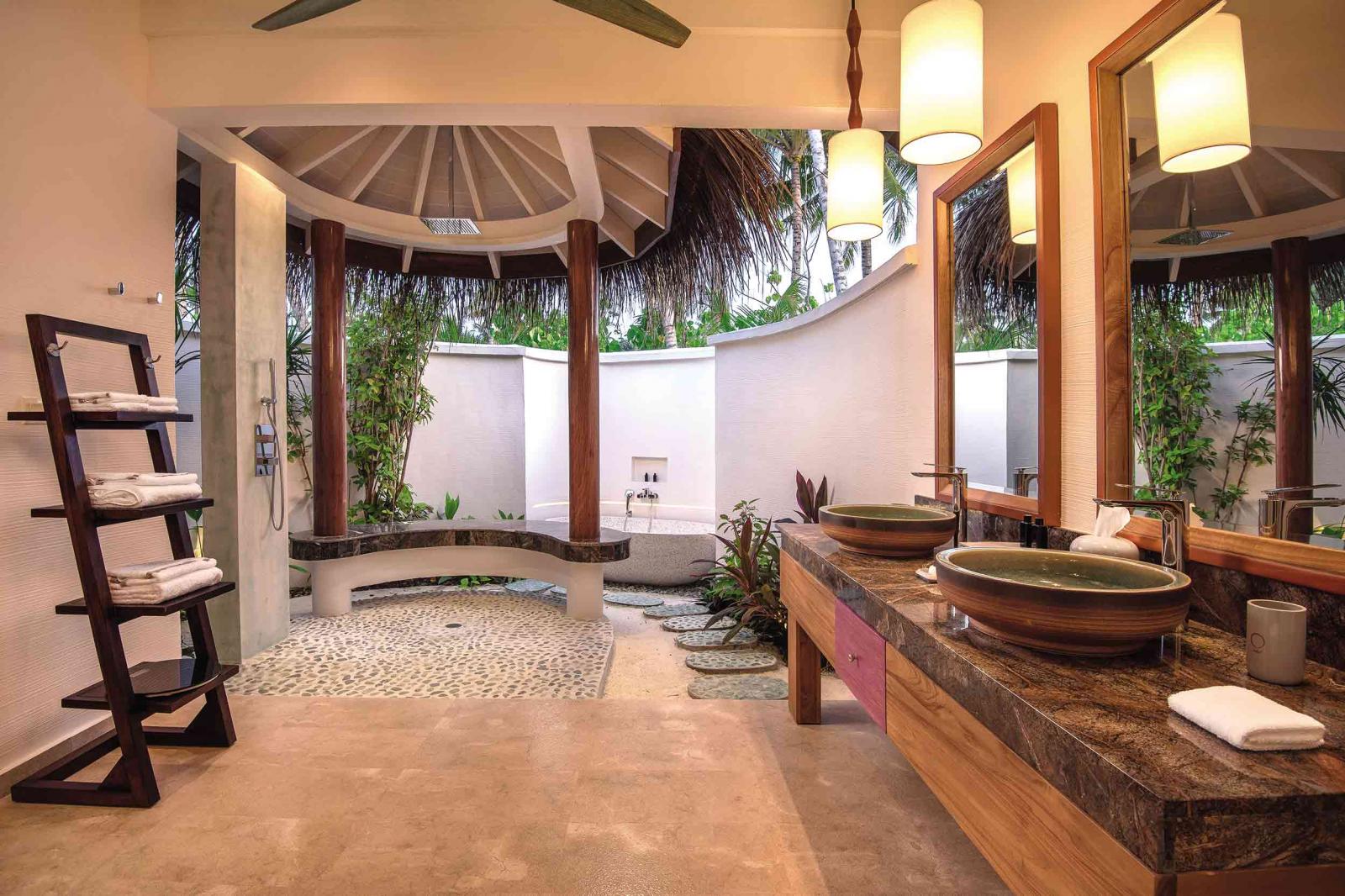 2 Bedroom Beach Pool Suite