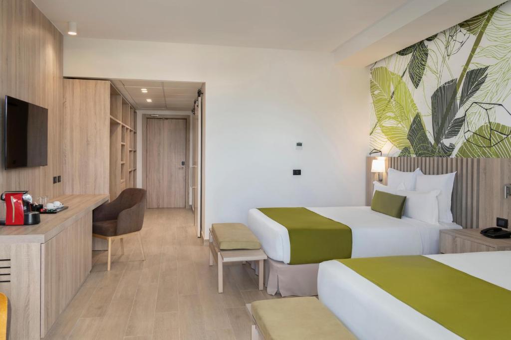 JUNIOR SUITE GARDEN VIEW