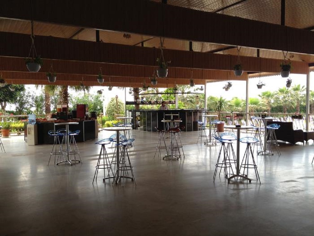 POOL BAR