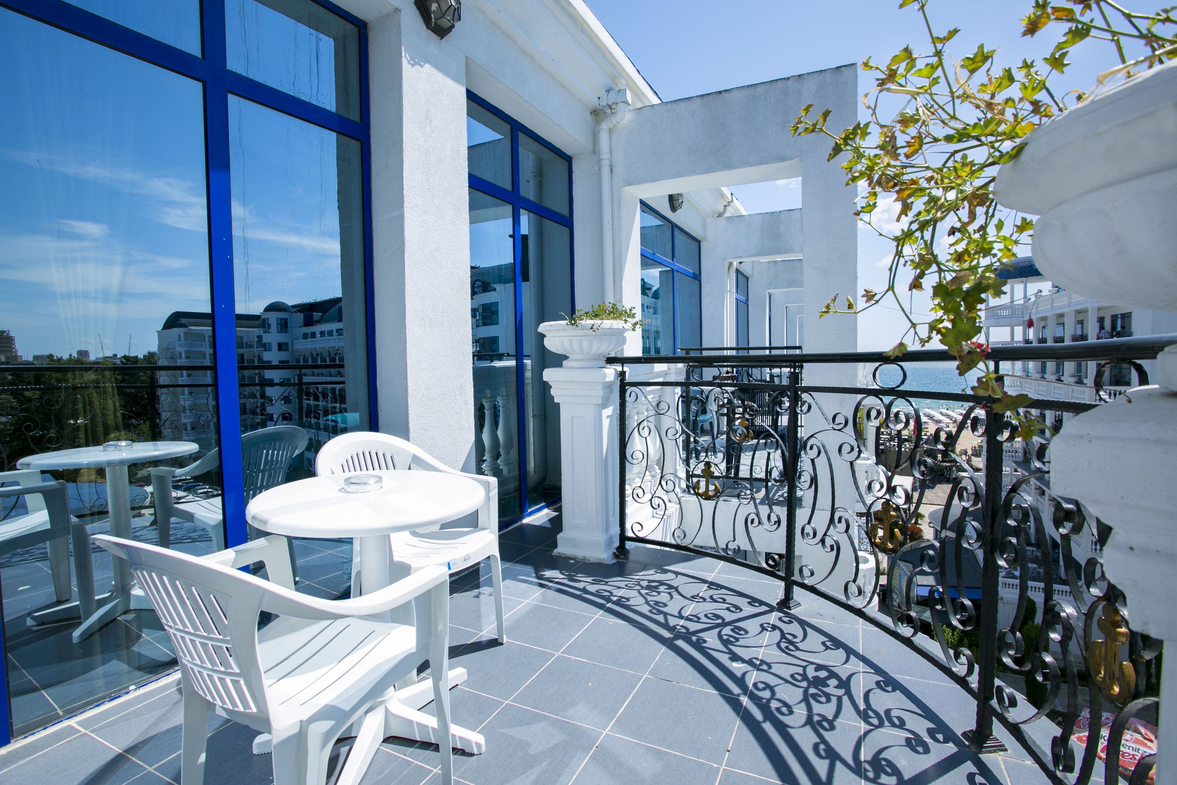 STUDIO ARCADIA PARK VIEW 