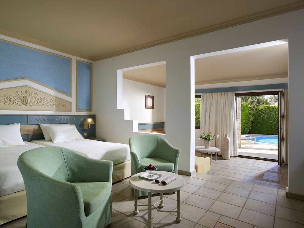 Junior Suite Sharing Pool