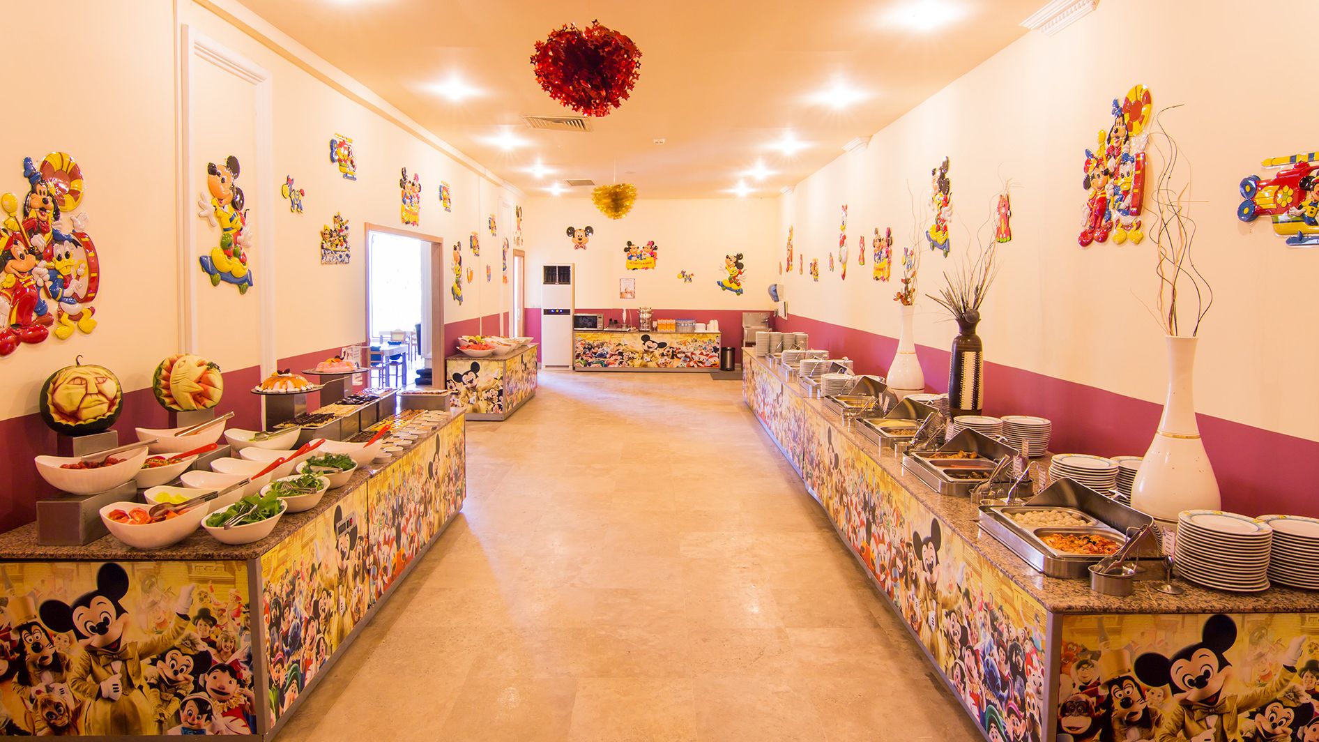WONDERLAND  RESTAURANT