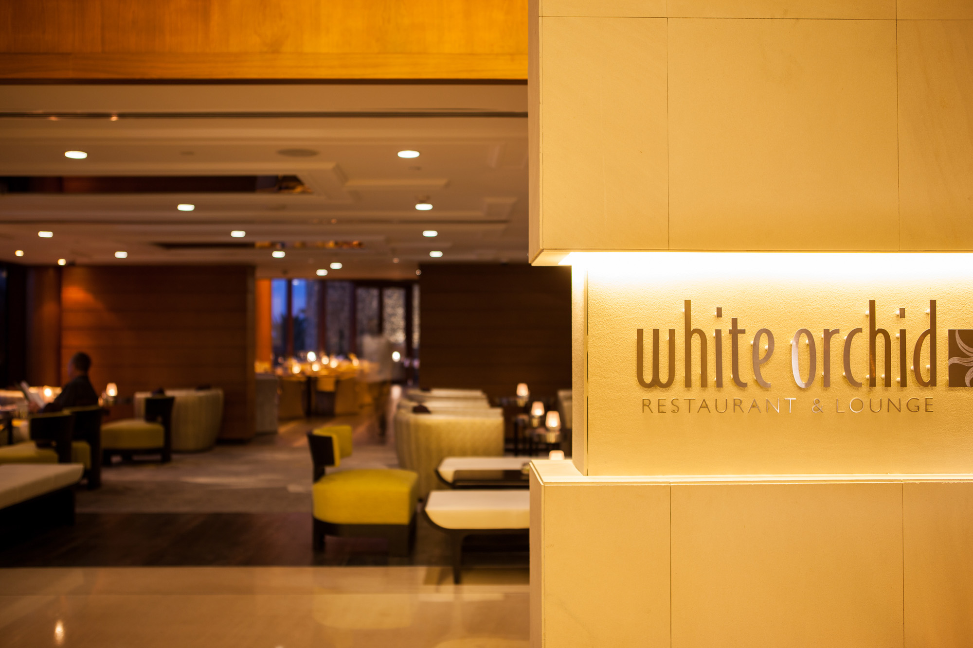 White orchid Lounge