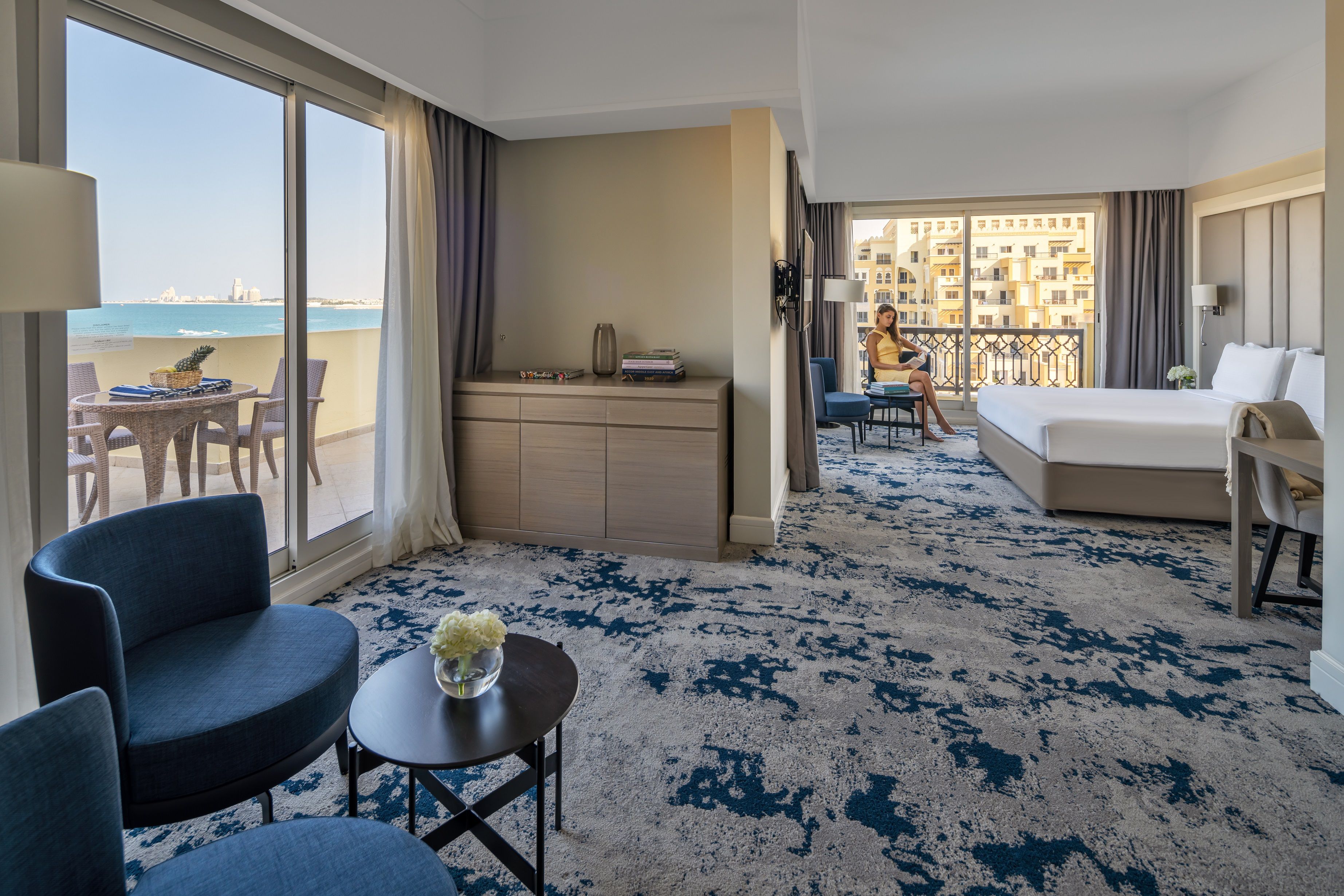 Premium Pool/Sea Room