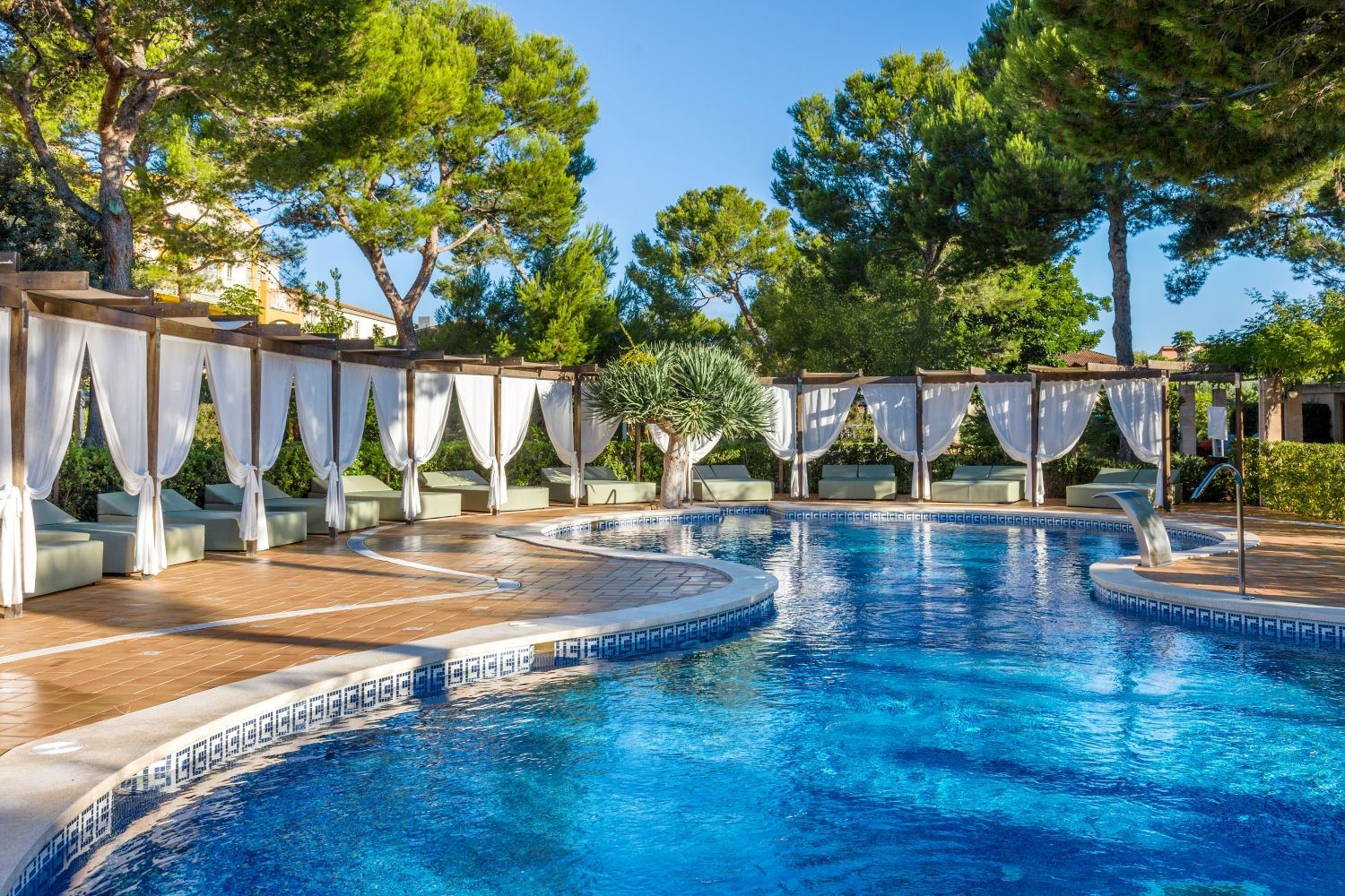 Piscina deschisă