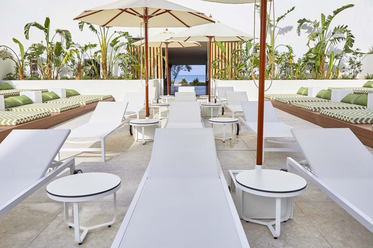 POOL BAR