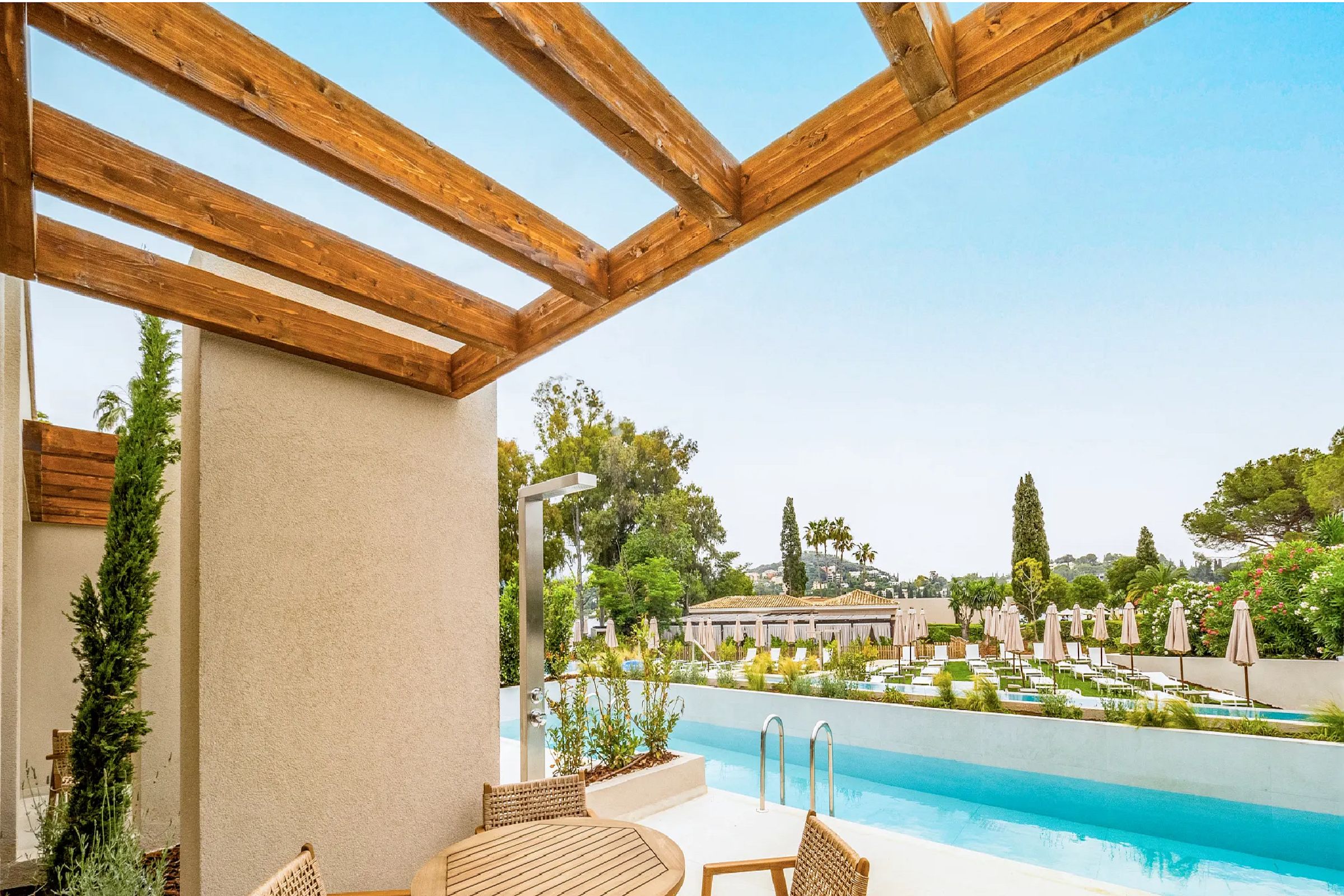 PREFERRED CLUB DOUBLE GARDEN VIEW sharing SWIM UP