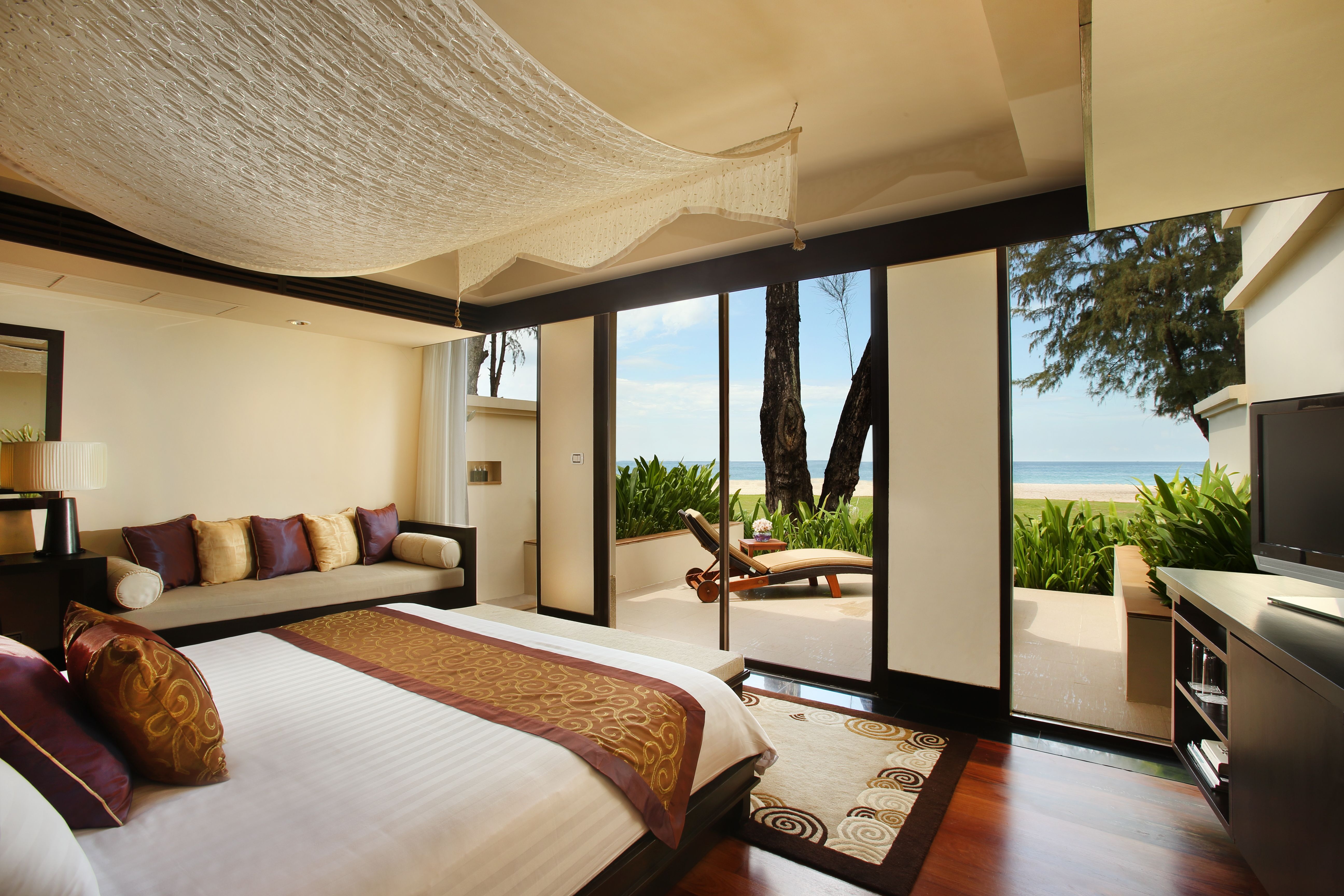Ocean Front Pool Villa