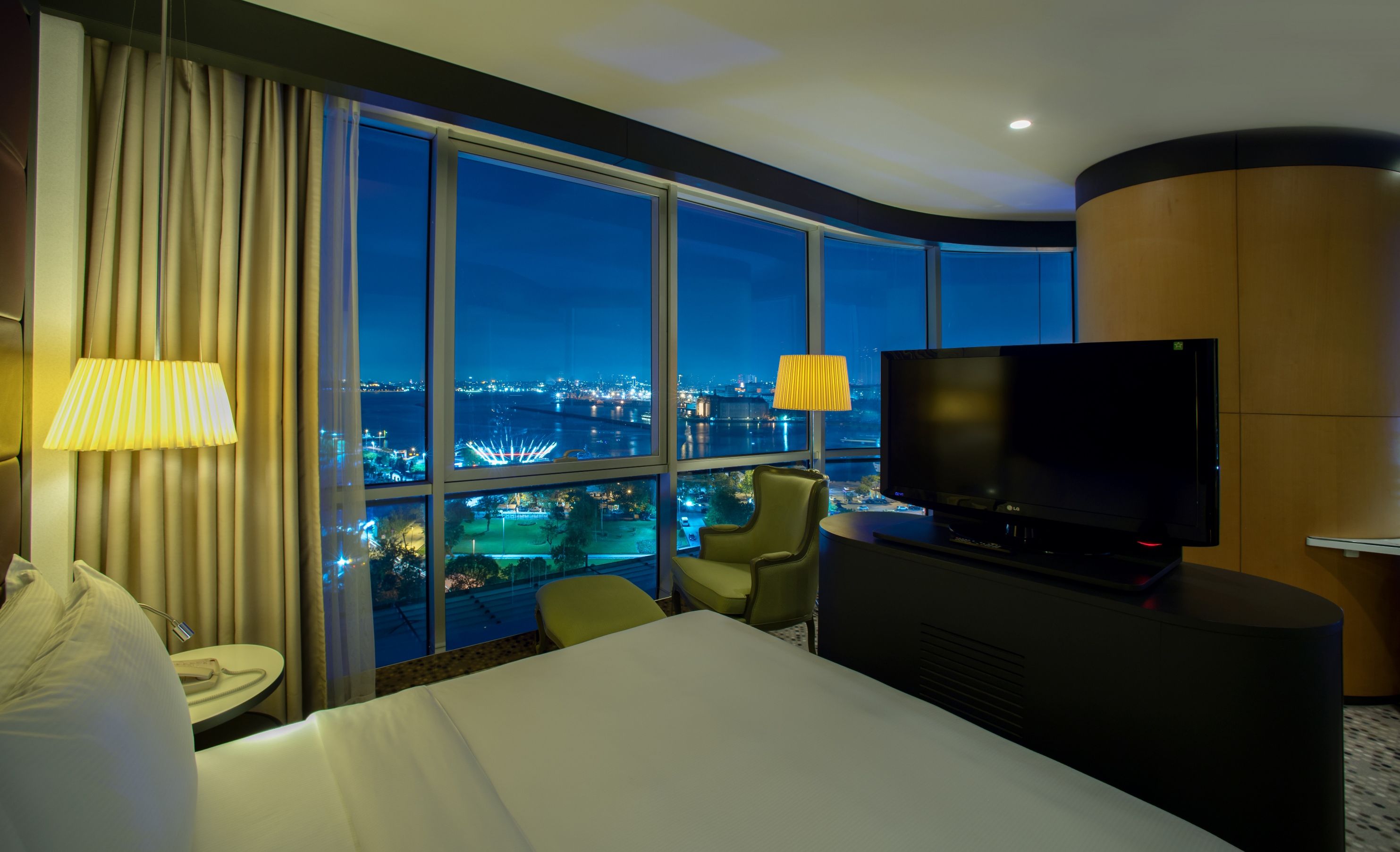 CORNER ROOM WITH SEA VIEW AND JACUZZI