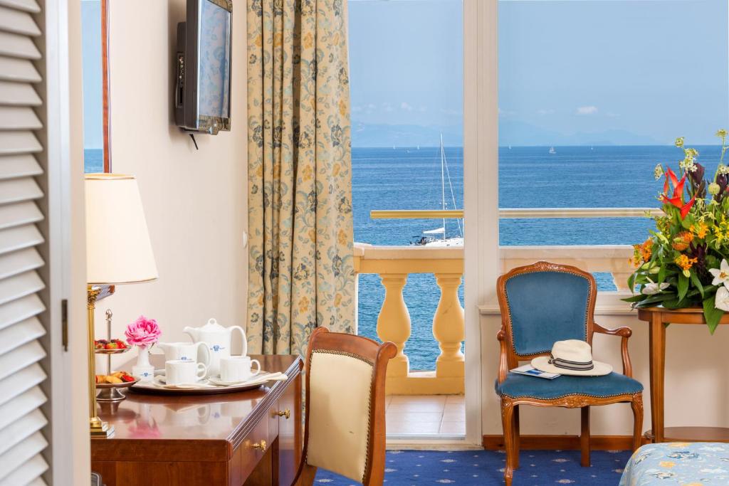 SUPERIOR DOUBLE SEA VIEW