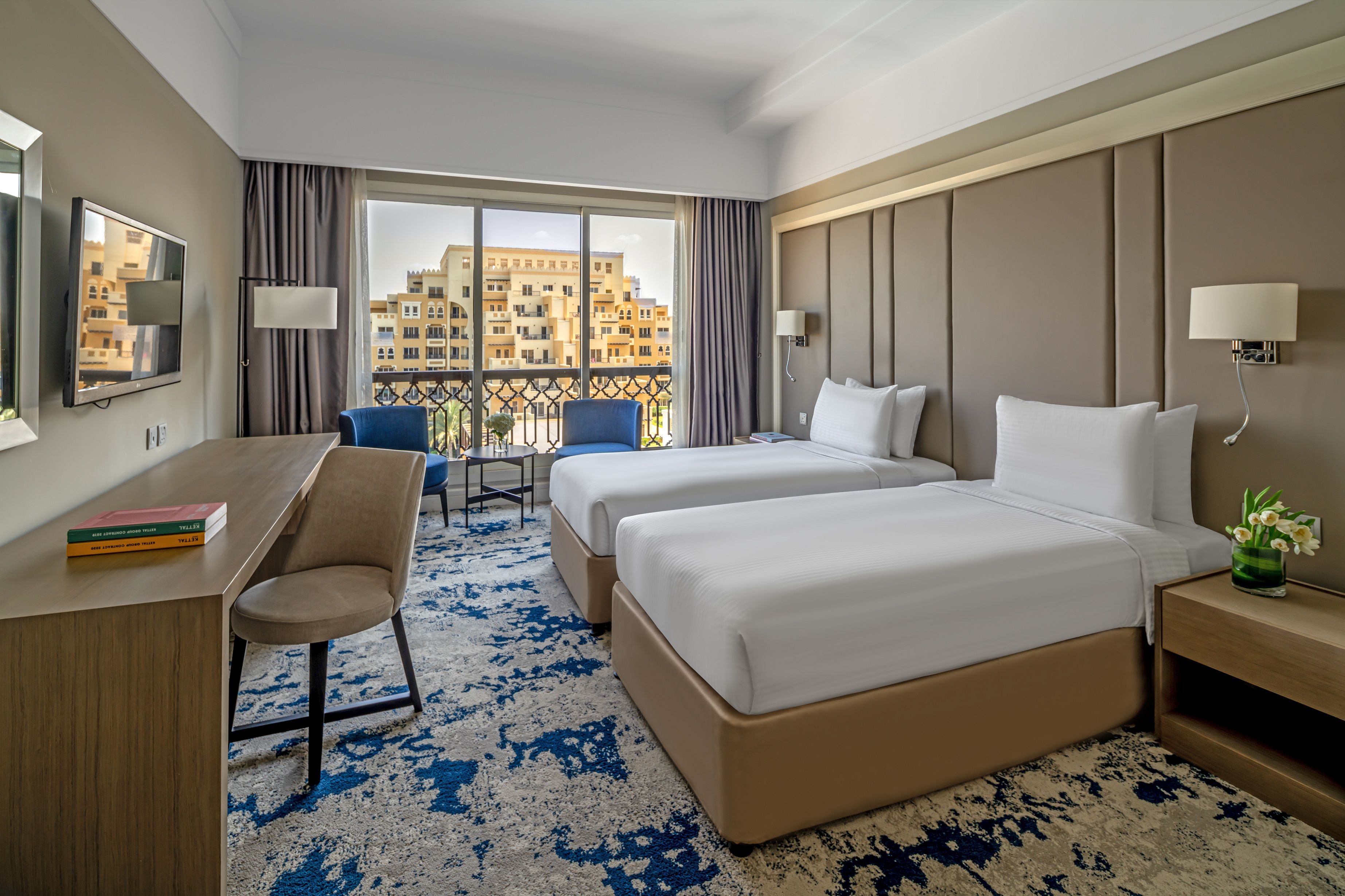 Interconnecting Family Suite Garden
