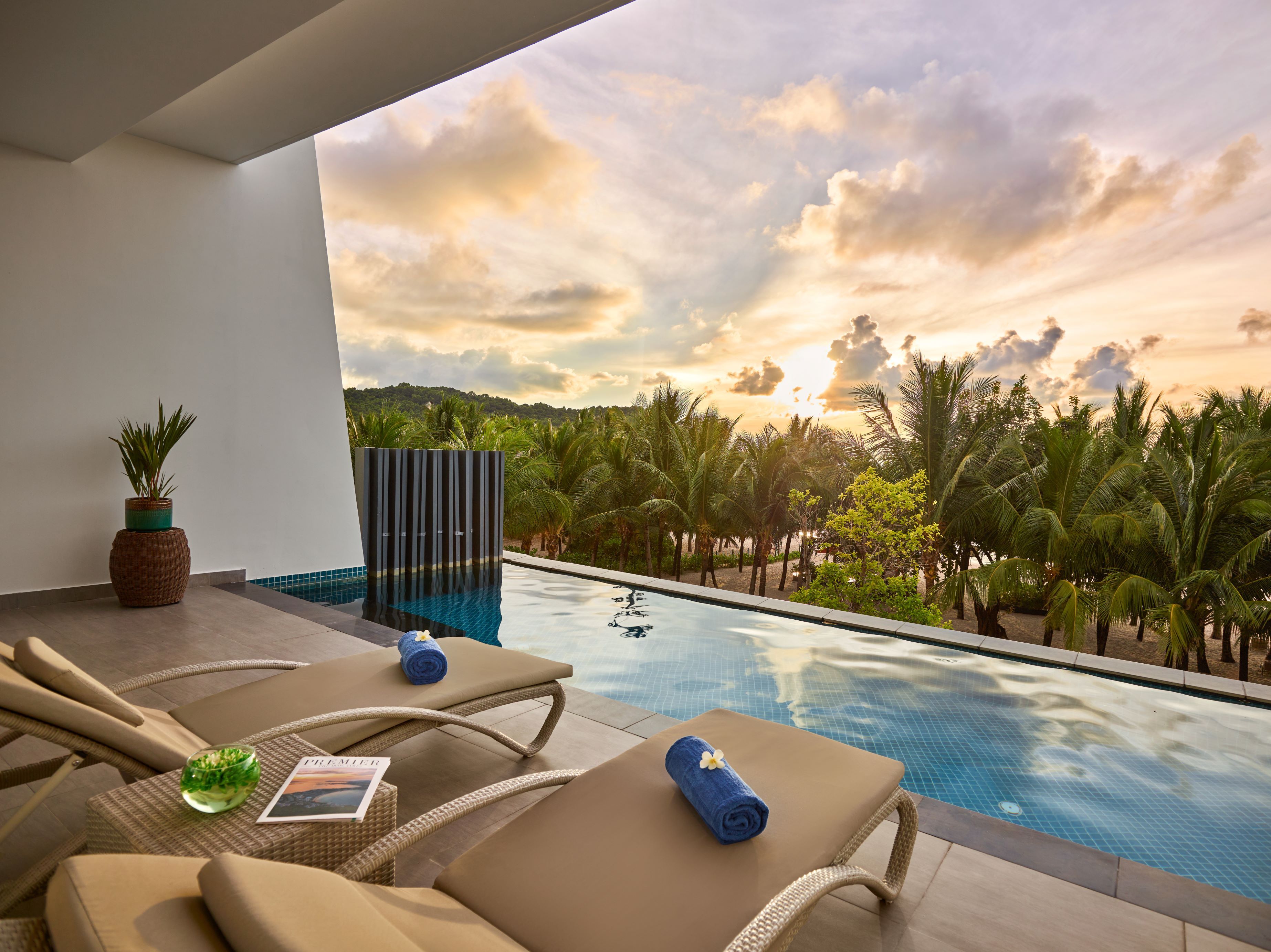 APARTMENT 2 BEDROOMS WITH PRIVATE POOL