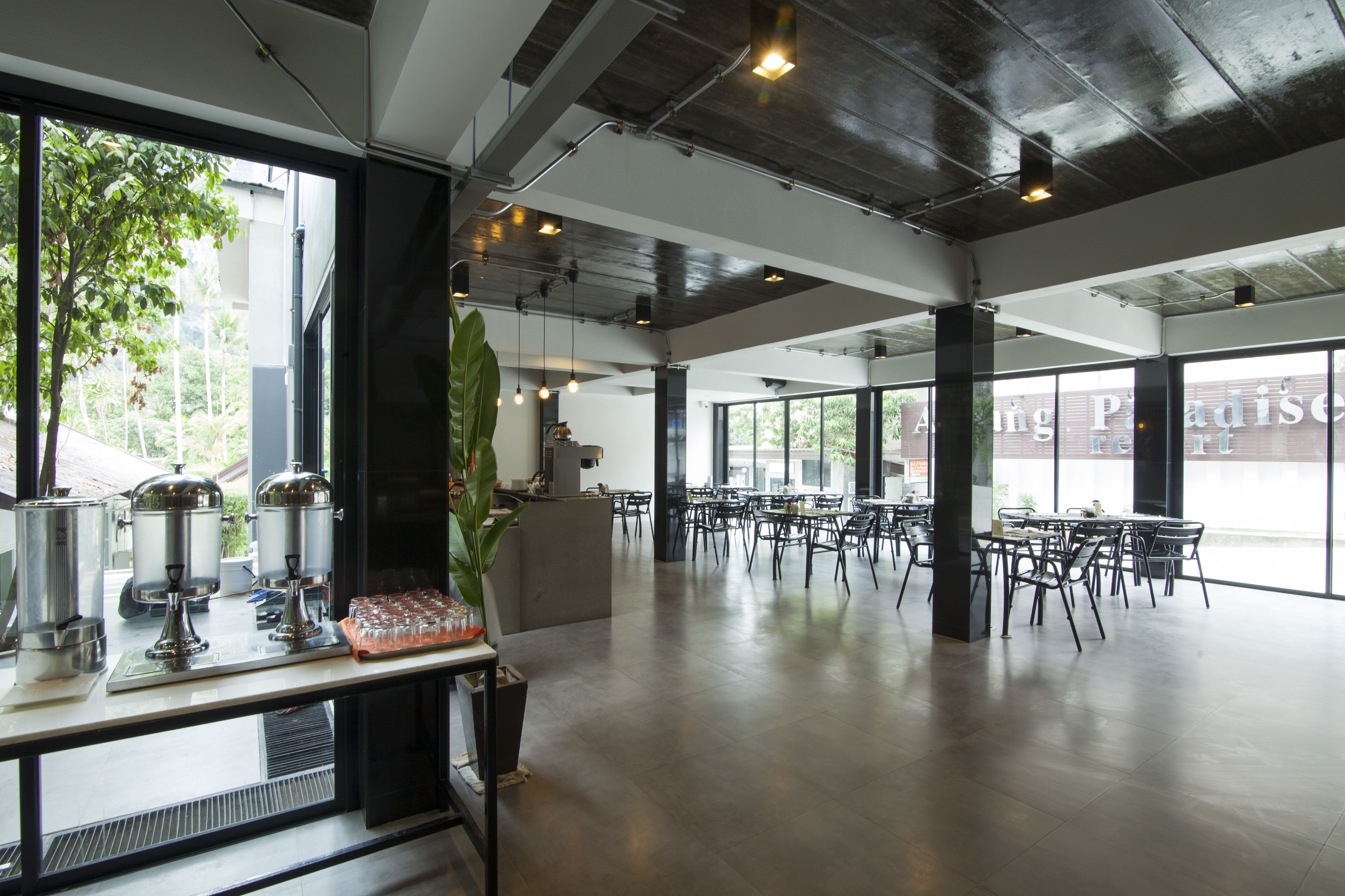Bird Of Paradise Restaurant