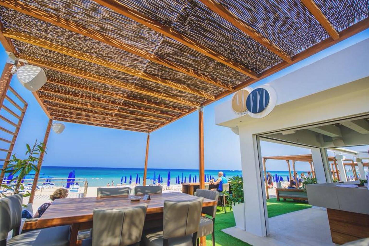 Beach Bar
