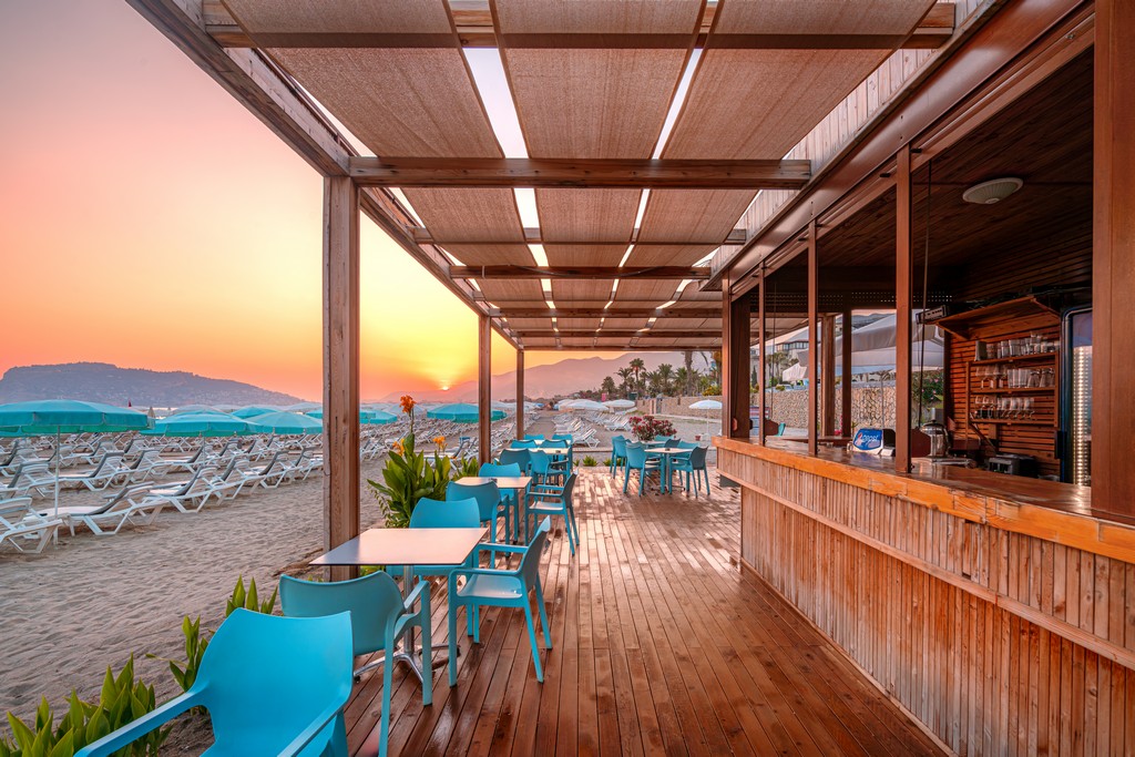 Beach Bar