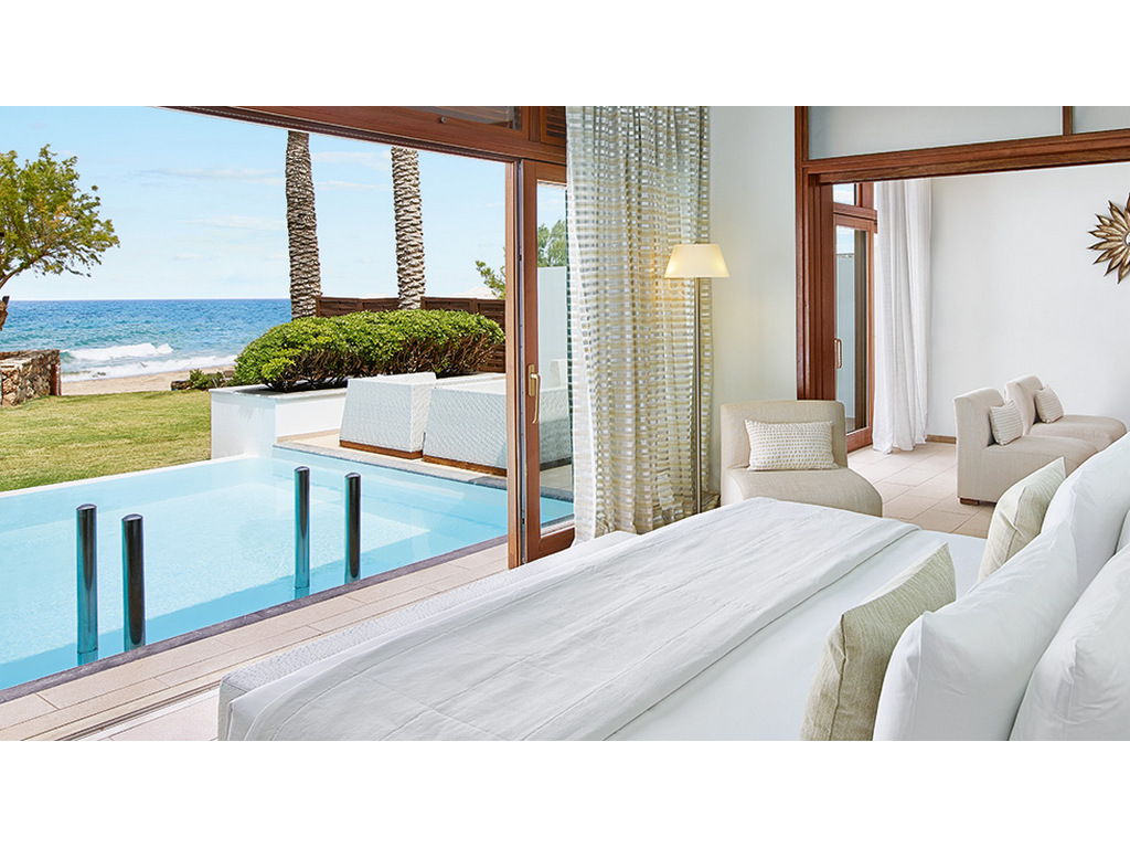 Villa Grand Beach Residence Sea Front With 2 Private Heated Pool And Extensive Garden