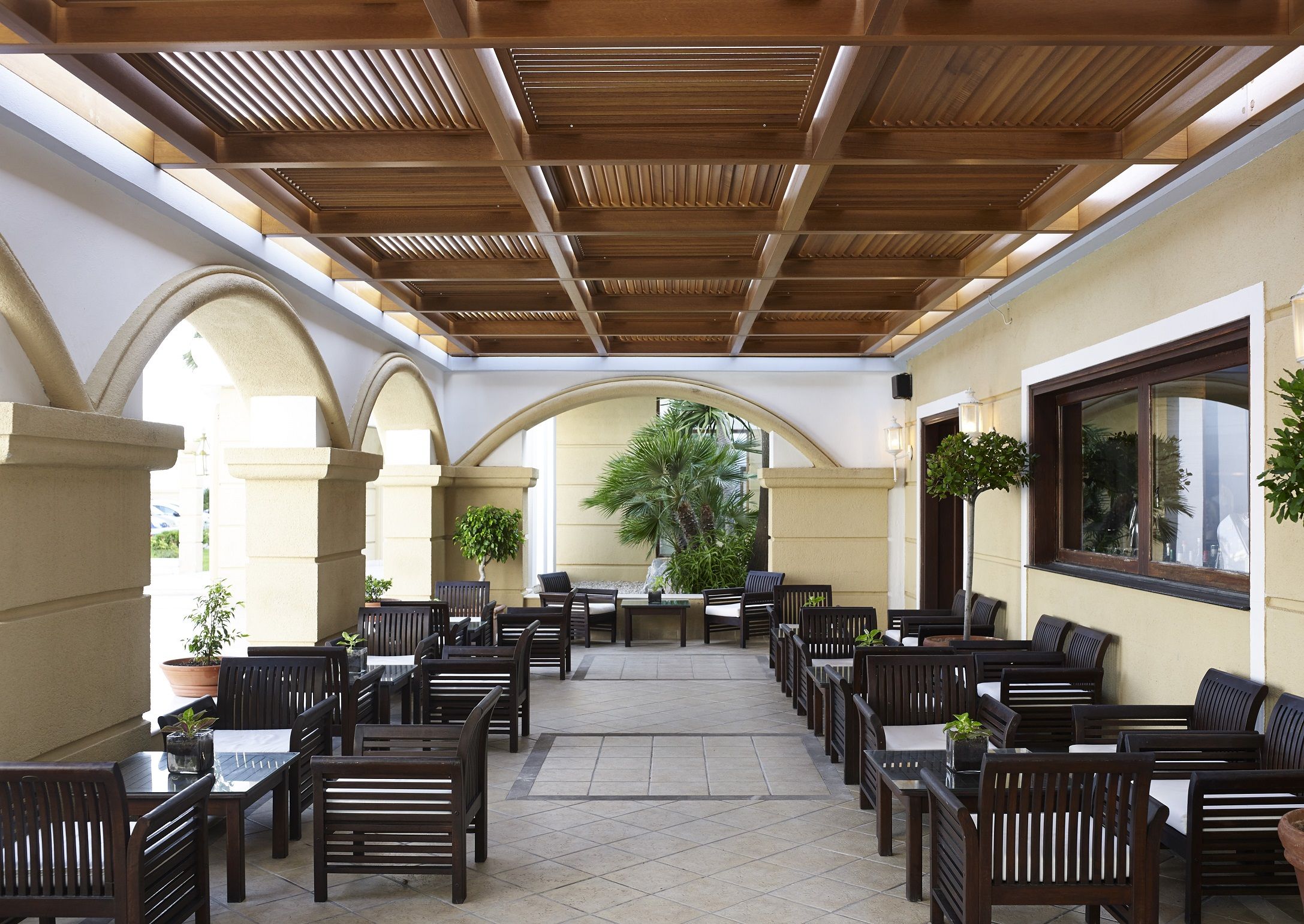 MAIN RESTAURANT