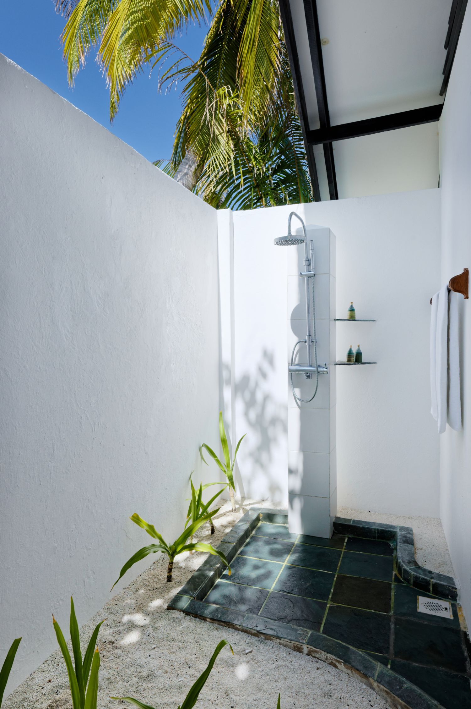 SUPERIOR DELUXE BEACH VILLA 