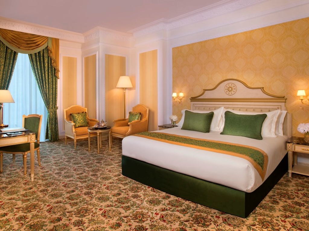 Grand Deluxe Room