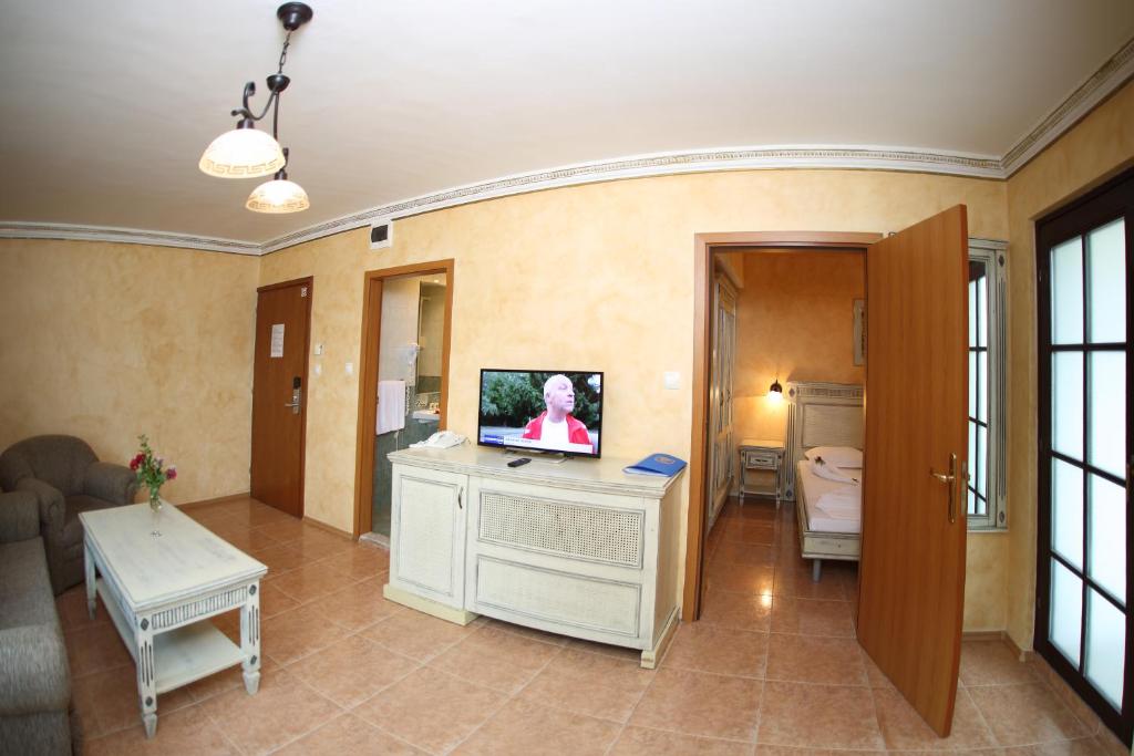 Standard Suite (Balcony or Terrace)