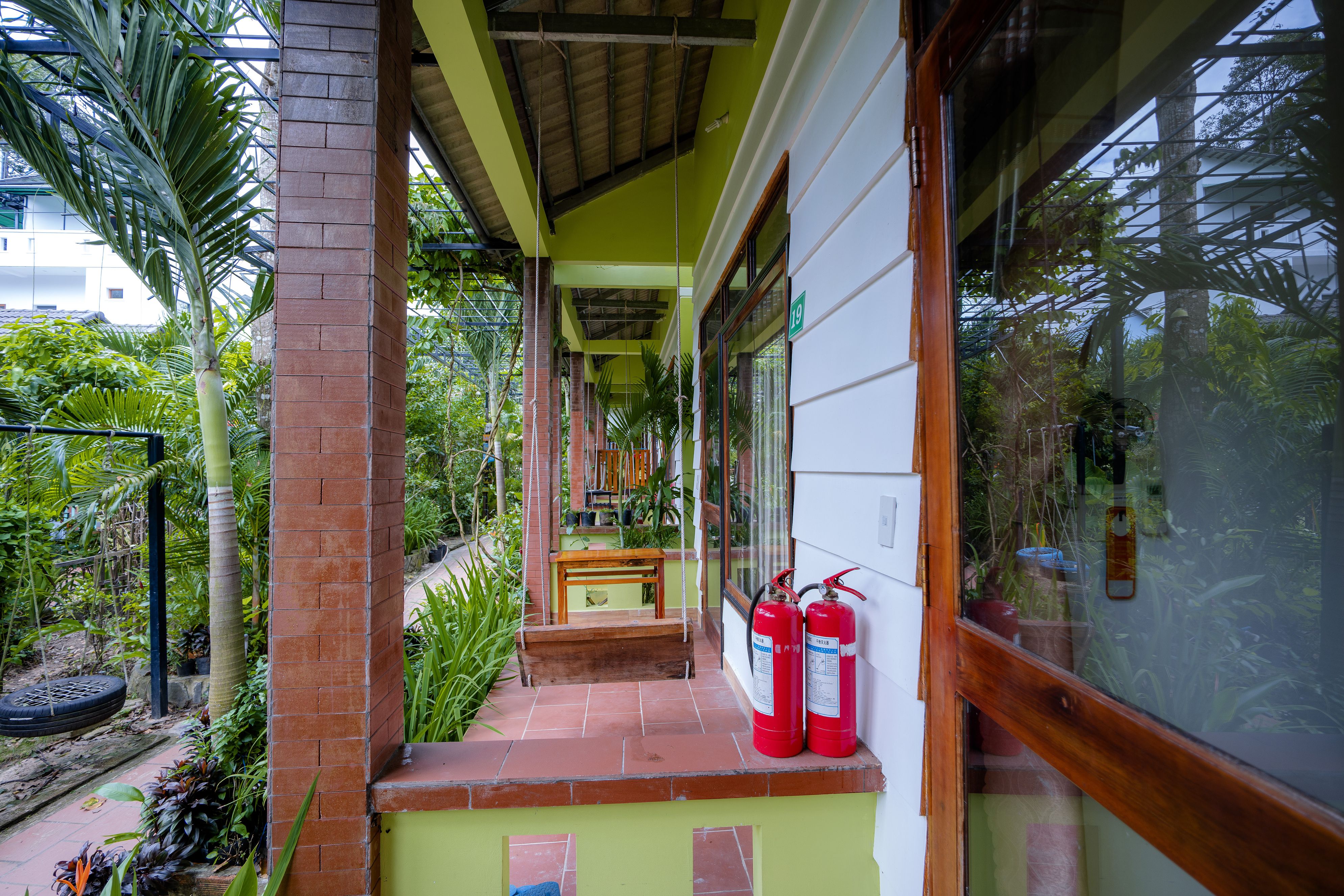 BUNGALOW STANDARD WITH TERRACE